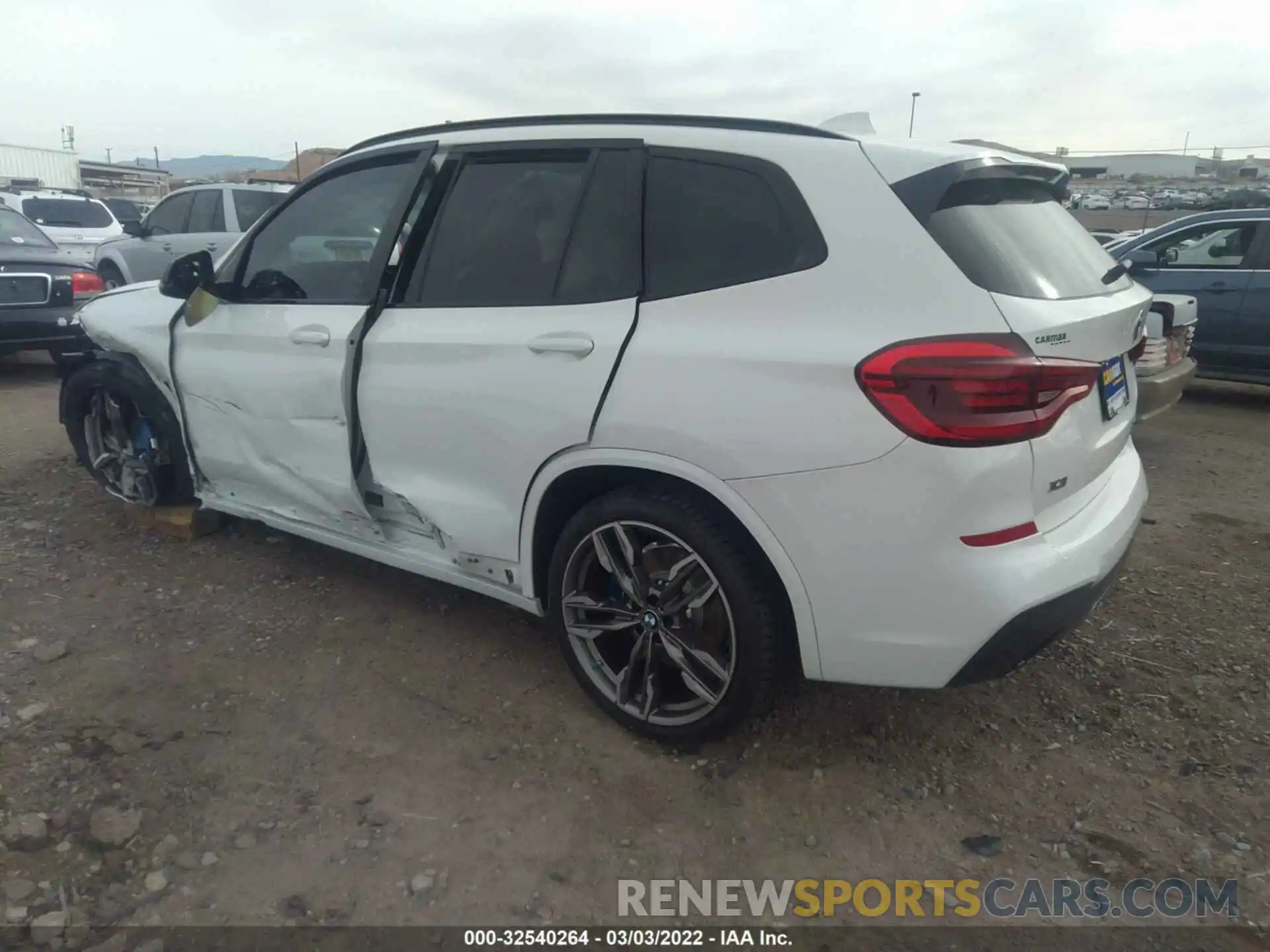 3 Photograph of a damaged car 5UXTY9C08M9E47944 BMW X3 2021