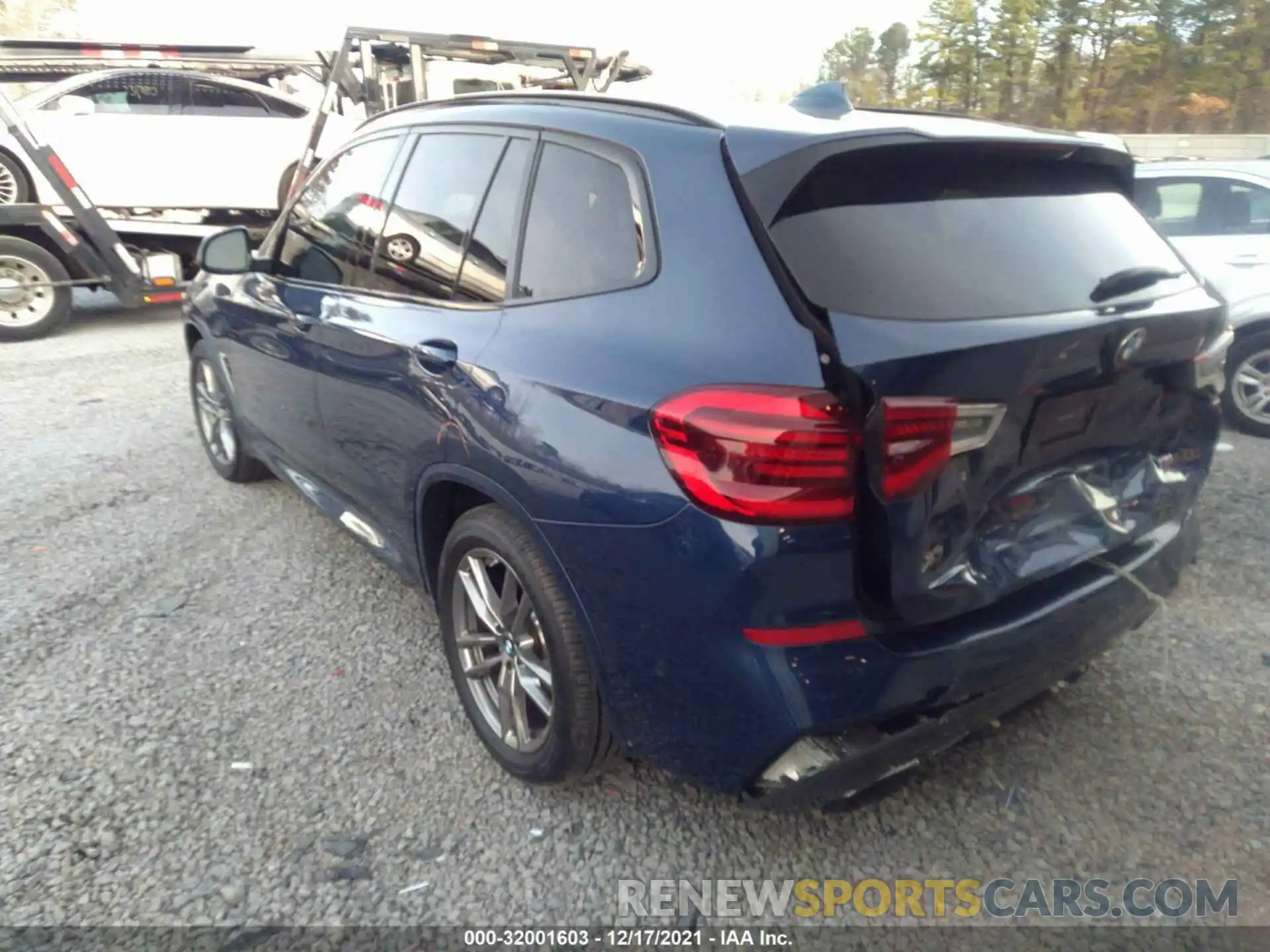 3 Photograph of a damaged car 5UXTY9C08M9F13022 BMW X3 2021