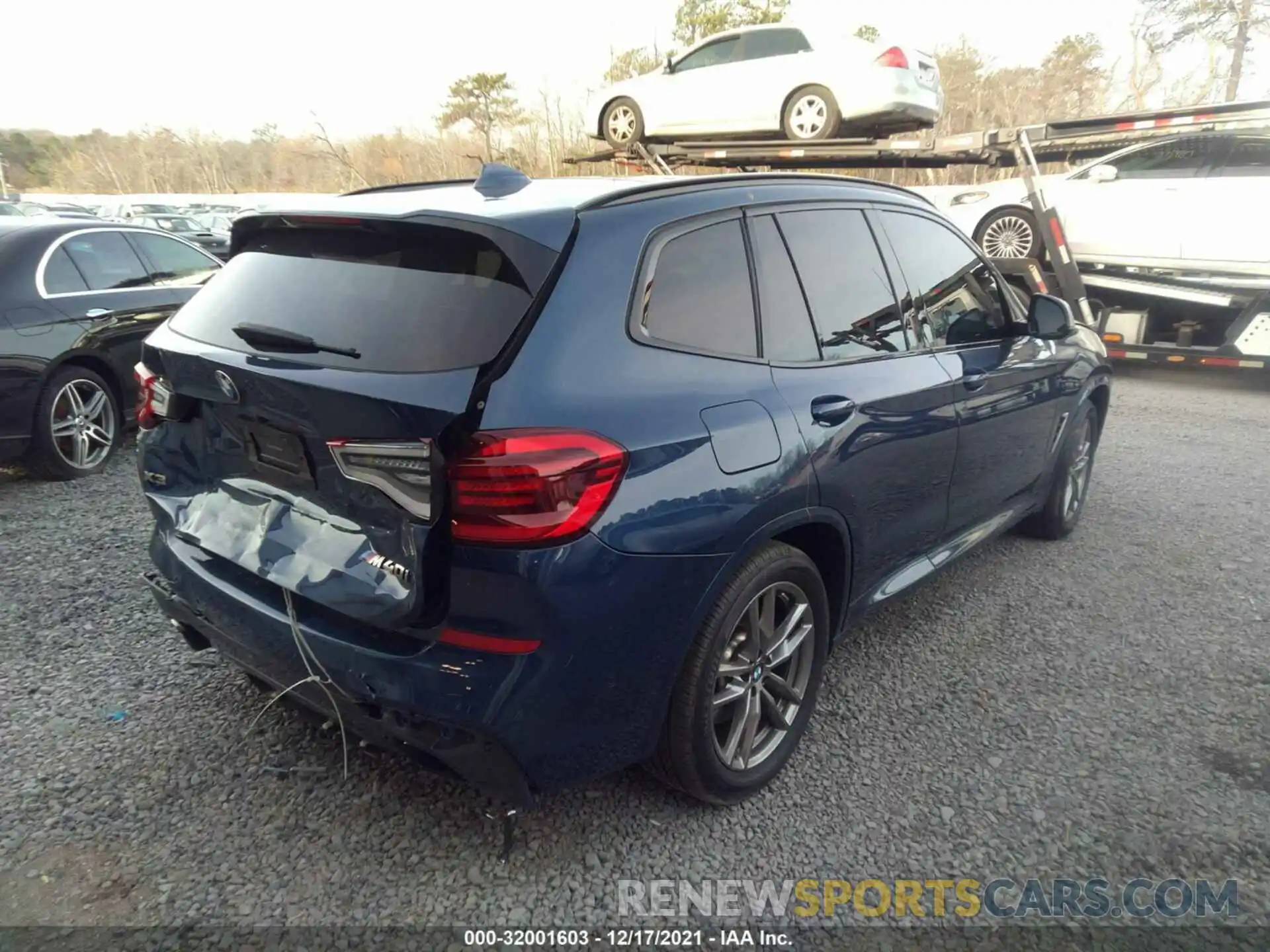 4 Photograph of a damaged car 5UXTY9C08M9F13022 BMW X3 2021