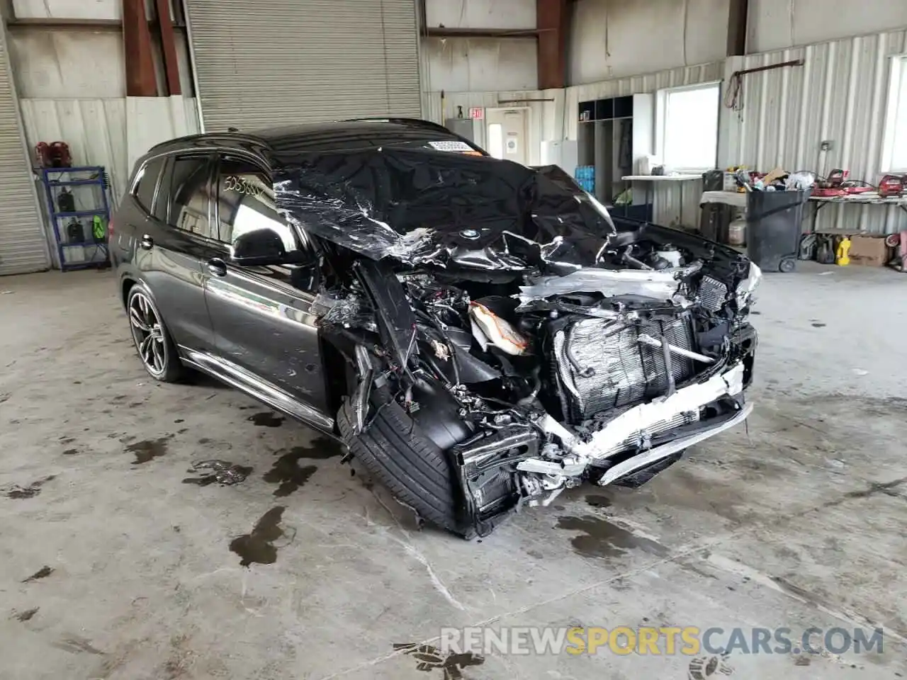 1 Photograph of a damaged car 5UXTY9C08M9H01202 BMW X3 2021