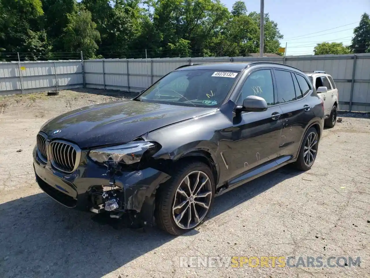 2 Photograph of a damaged car 5UXTY9C0XM9E42647 BMW X3 2021