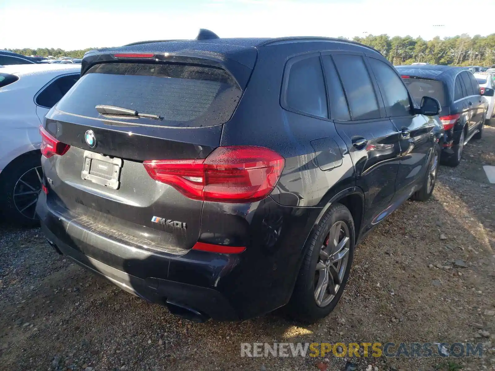 4 Photograph of a damaged car 5UXTY9C0XM9F46586 BMW X3 2021