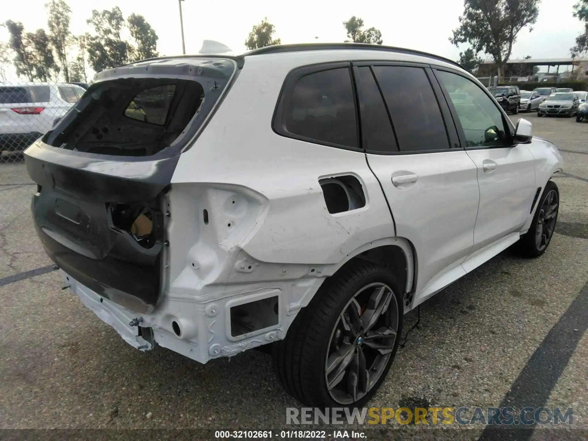 4 Фотография поврежденного автомобиля 5UXTY9C0XM9H33763 BMW X3 2021