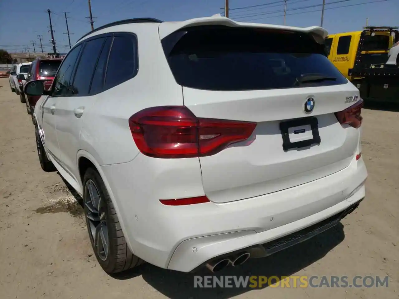 3 Photograph of a damaged car 5YMTS0C00M9F43413 BMW X3 2021