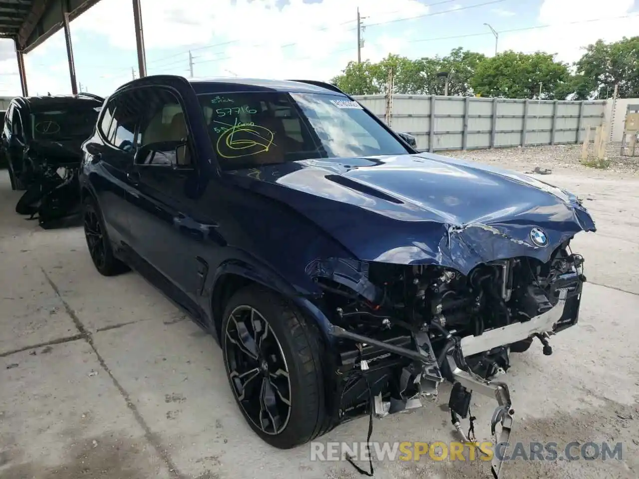 1 Photograph of a damaged car 5YMTS0C03M9H77707 BMW X3 2021