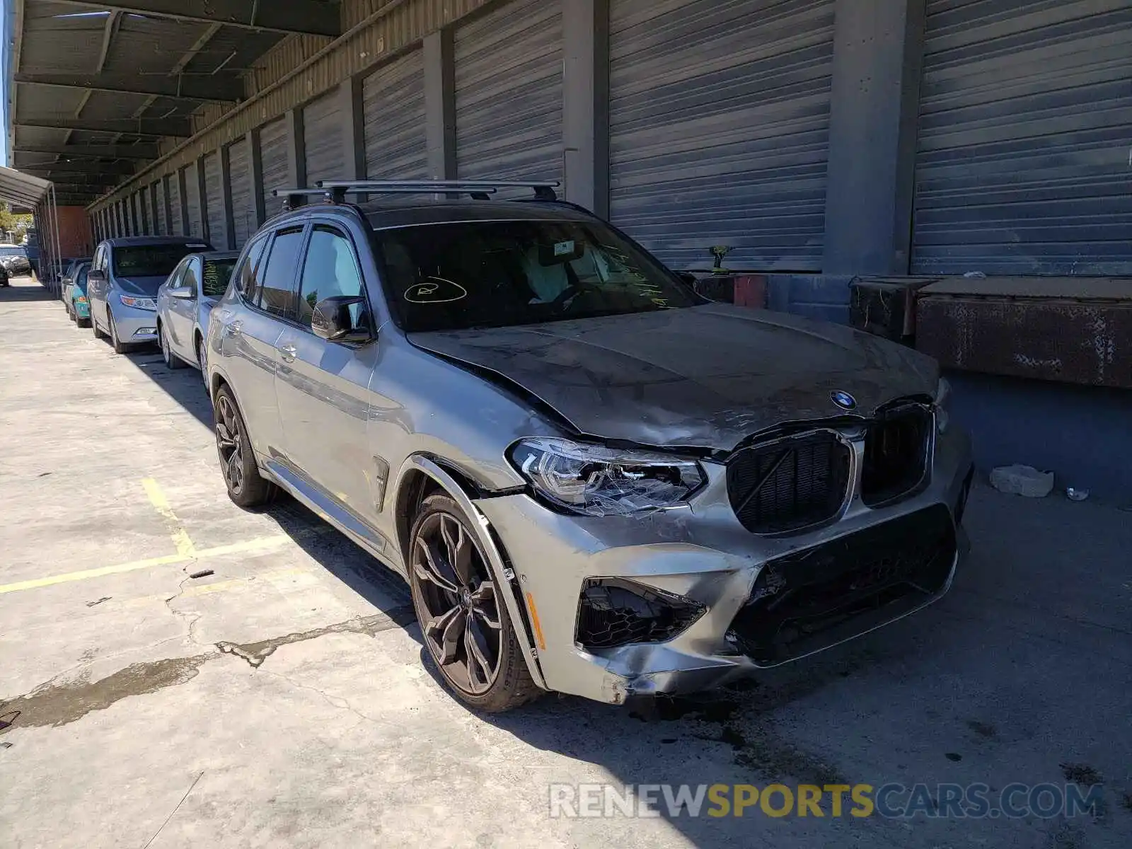 1 Photograph of a damaged car 5YMTS0C04M9G49153 BMW X3 2021