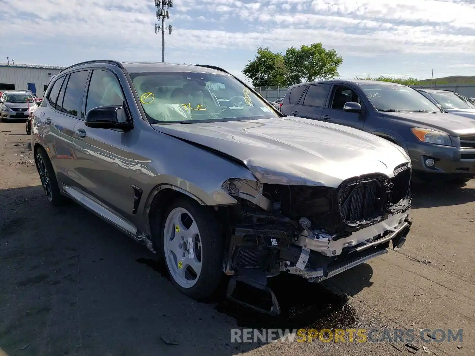 1 Photograph of a damaged car 5YMTS0C05M9E92345 BMW X3 2021