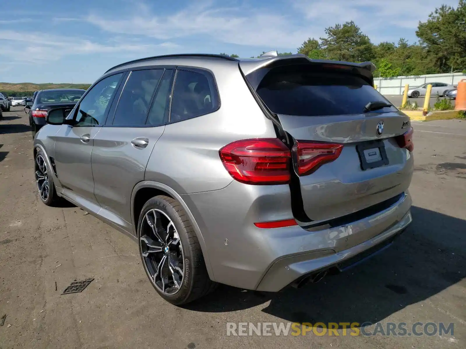 3 Photograph of a damaged car 5YMTS0C05M9E92345 BMW X3 2021