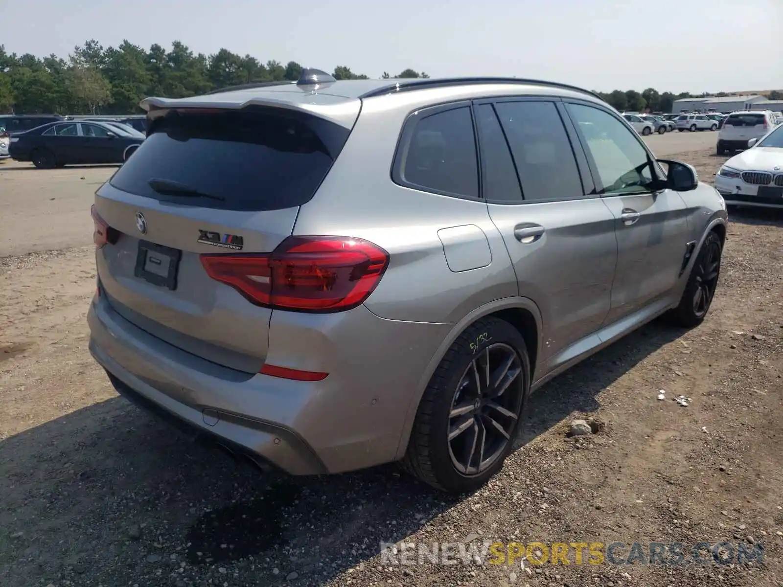 4 Photograph of a damaged car 5YMTS0C06M9F37003 BMW X3 2021