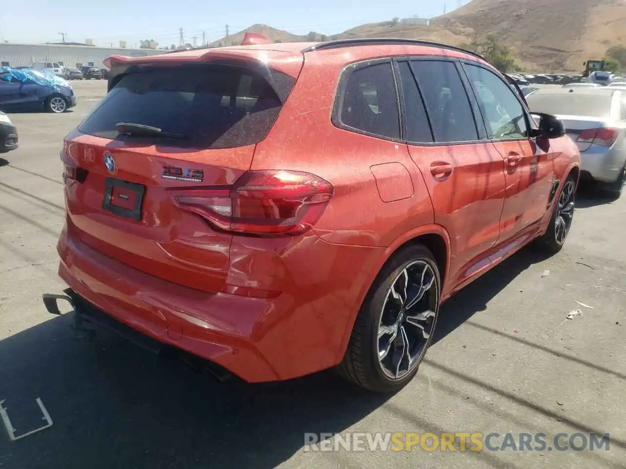 4 Photograph of a damaged car 5YMTS0C07M9H24783 BMW X3 2021