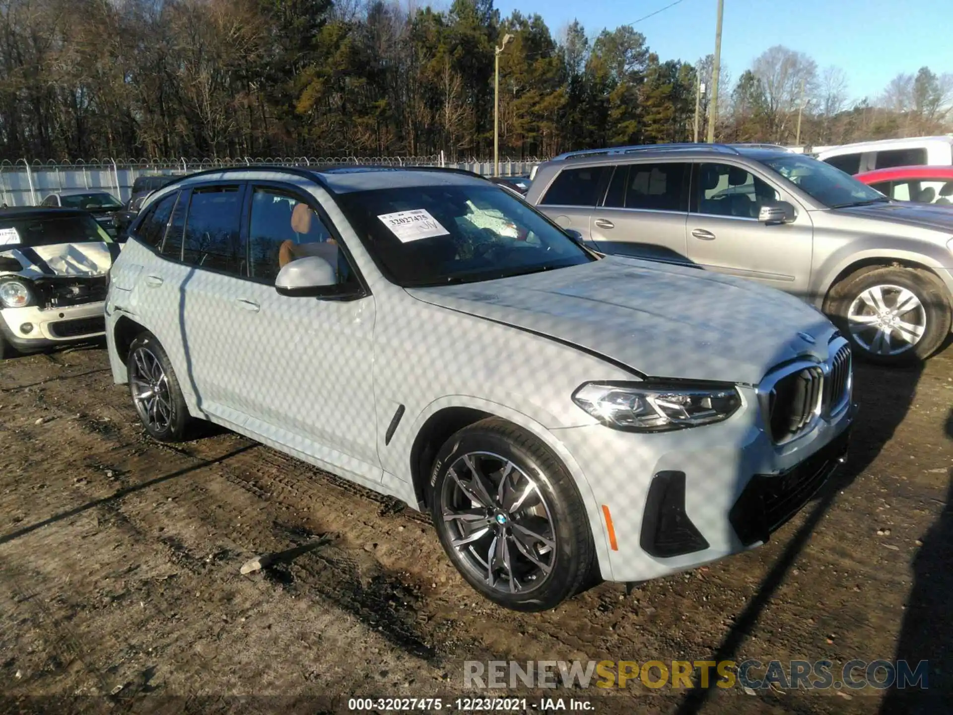 1 Photograph of a damaged car 5UX43DP00N9K55254 BMW X3 2022