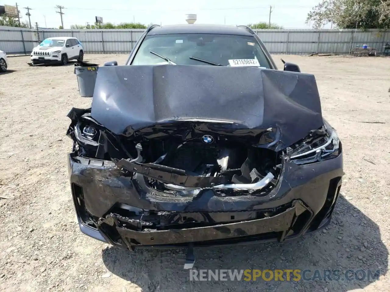 9 Photograph of a damaged car 5UX43DP01N9J62050 BMW X3 2022