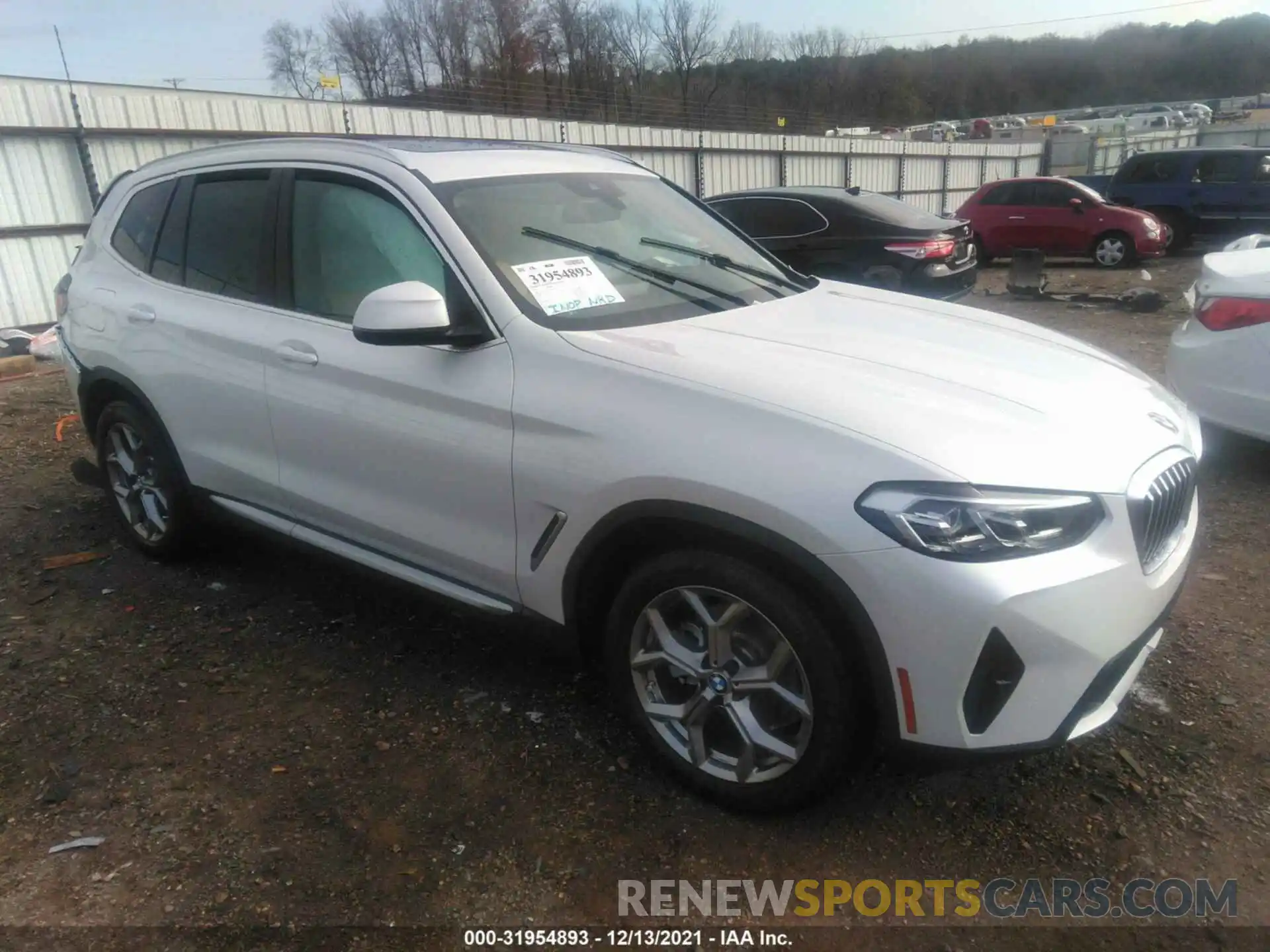 1 Photograph of a damaged car 5UX43DP01N9J75235 BMW X3 2022