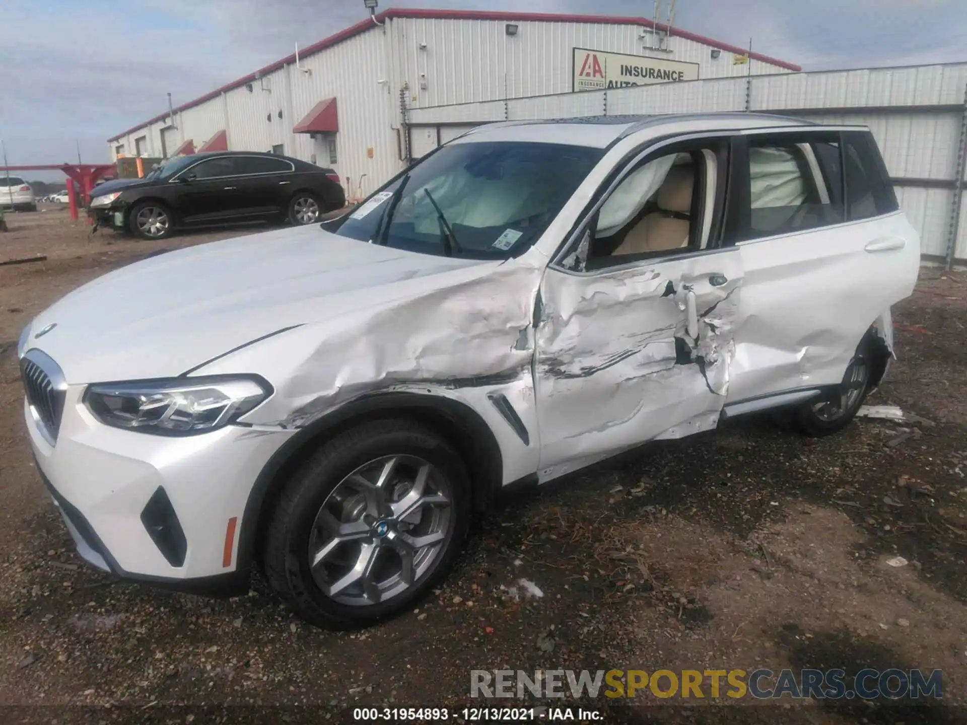 6 Photograph of a damaged car 5UX43DP01N9J75235 BMW X3 2022