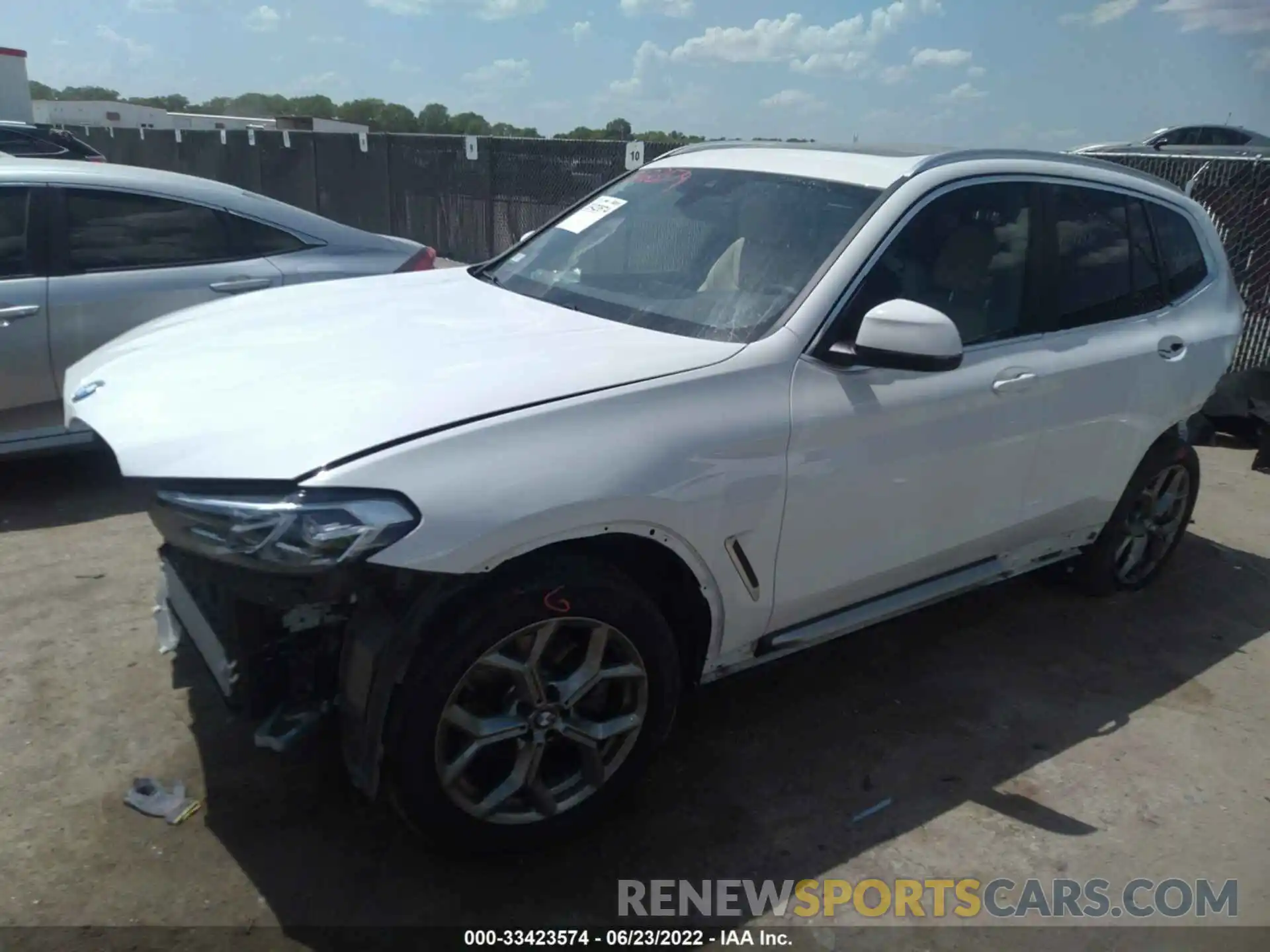 2 Фотография поврежденного автомобиля 5UX43DP02N9J95185 BMW X3 2022