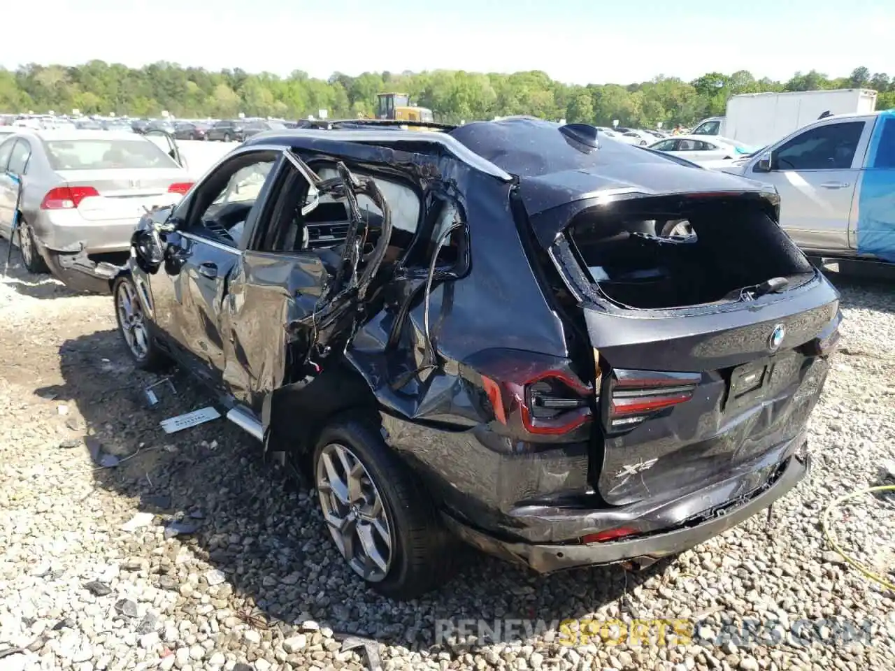 3 Photograph of a damaged car 5UX43DP02N9L20931 BMW X3 2022