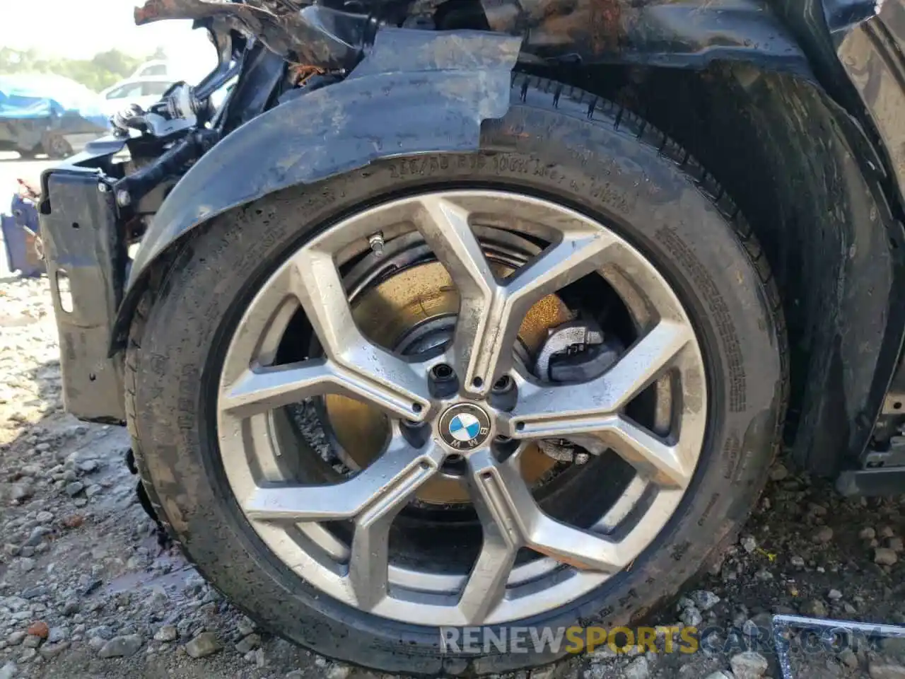 9 Photograph of a damaged car 5UX43DP02N9L20931 BMW X3 2022