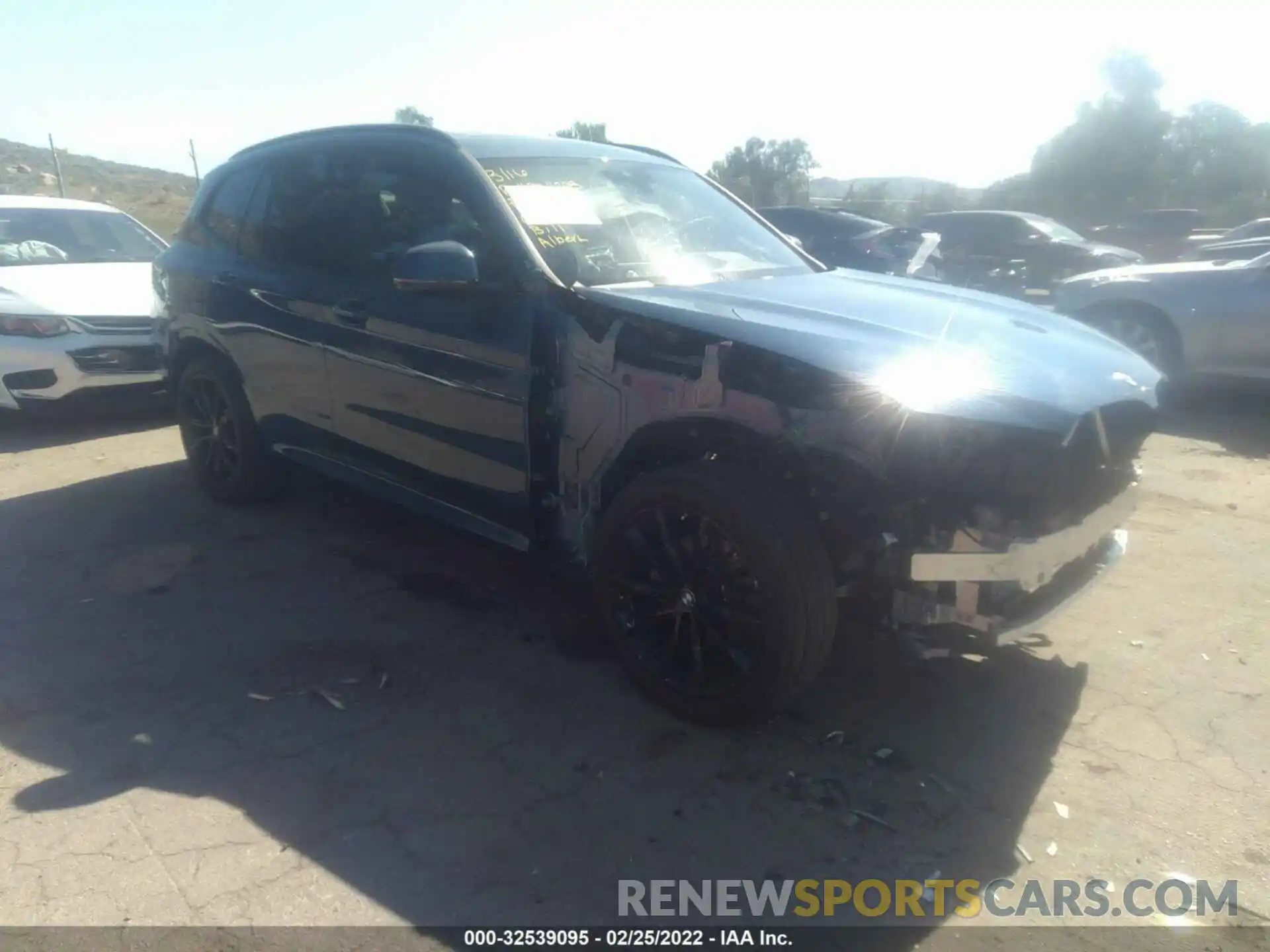 1 Photograph of a damaged car 5UX43DP03N9K07313 BMW X3 2022