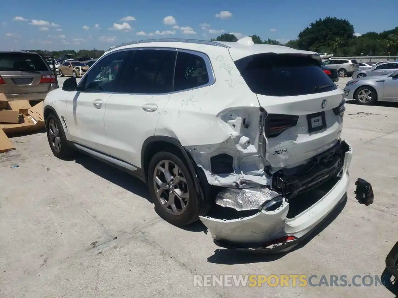 3 Photograph of a damaged car 5UX43DP04N9J67212 BMW X3 2022