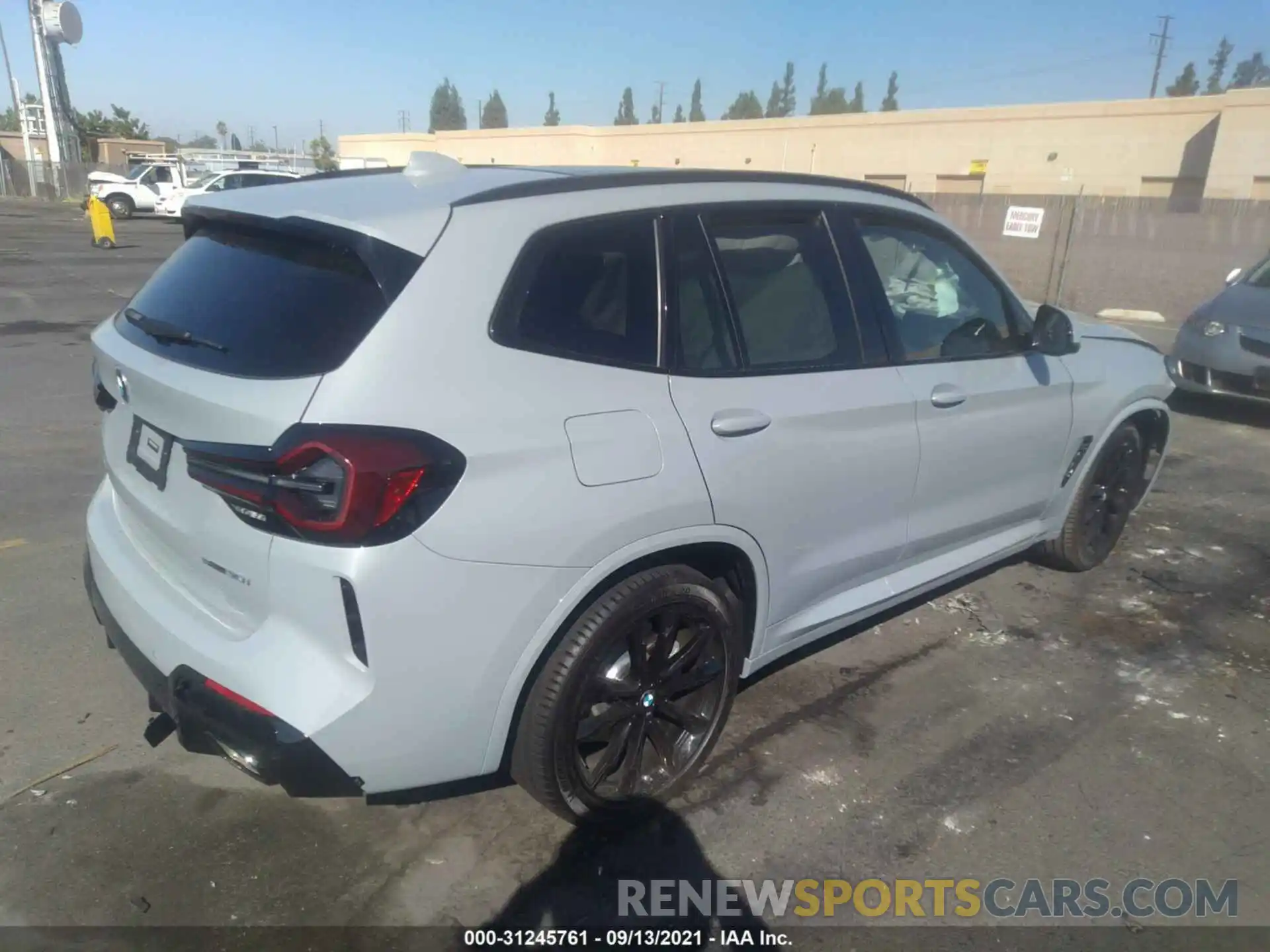 4 Фотография поврежденного автомобиля 5UX43DP05N9J15328 BMW X3 2022