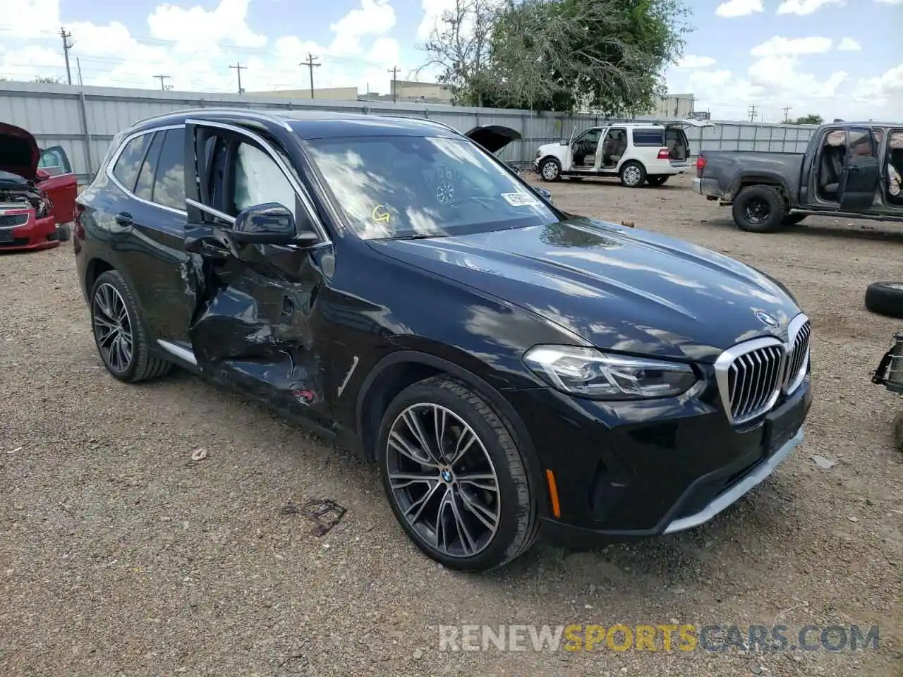 1 Photograph of a damaged car 5UX43DP05N9J94791 BMW X3 2022