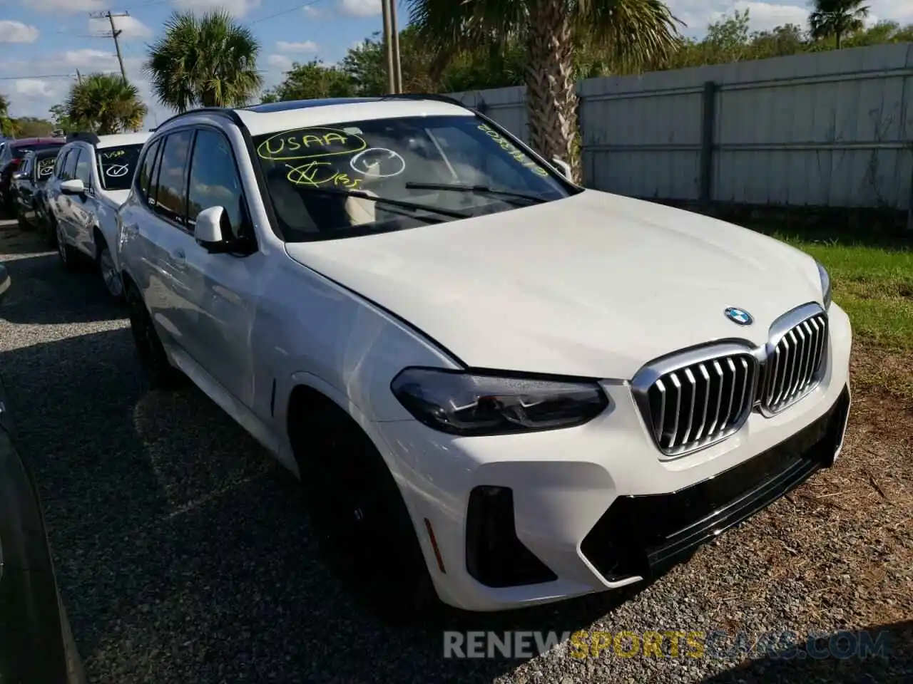 1 Photograph of a damaged car 5UX43DP06N9K36921 BMW X3 2022