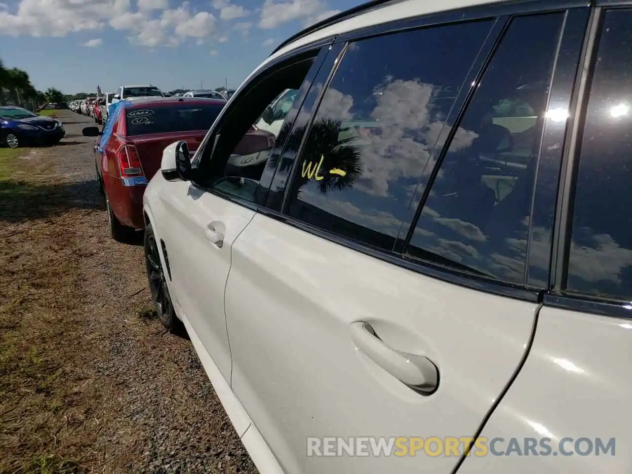 9 Photograph of a damaged car 5UX43DP06N9K36921 BMW X3 2022