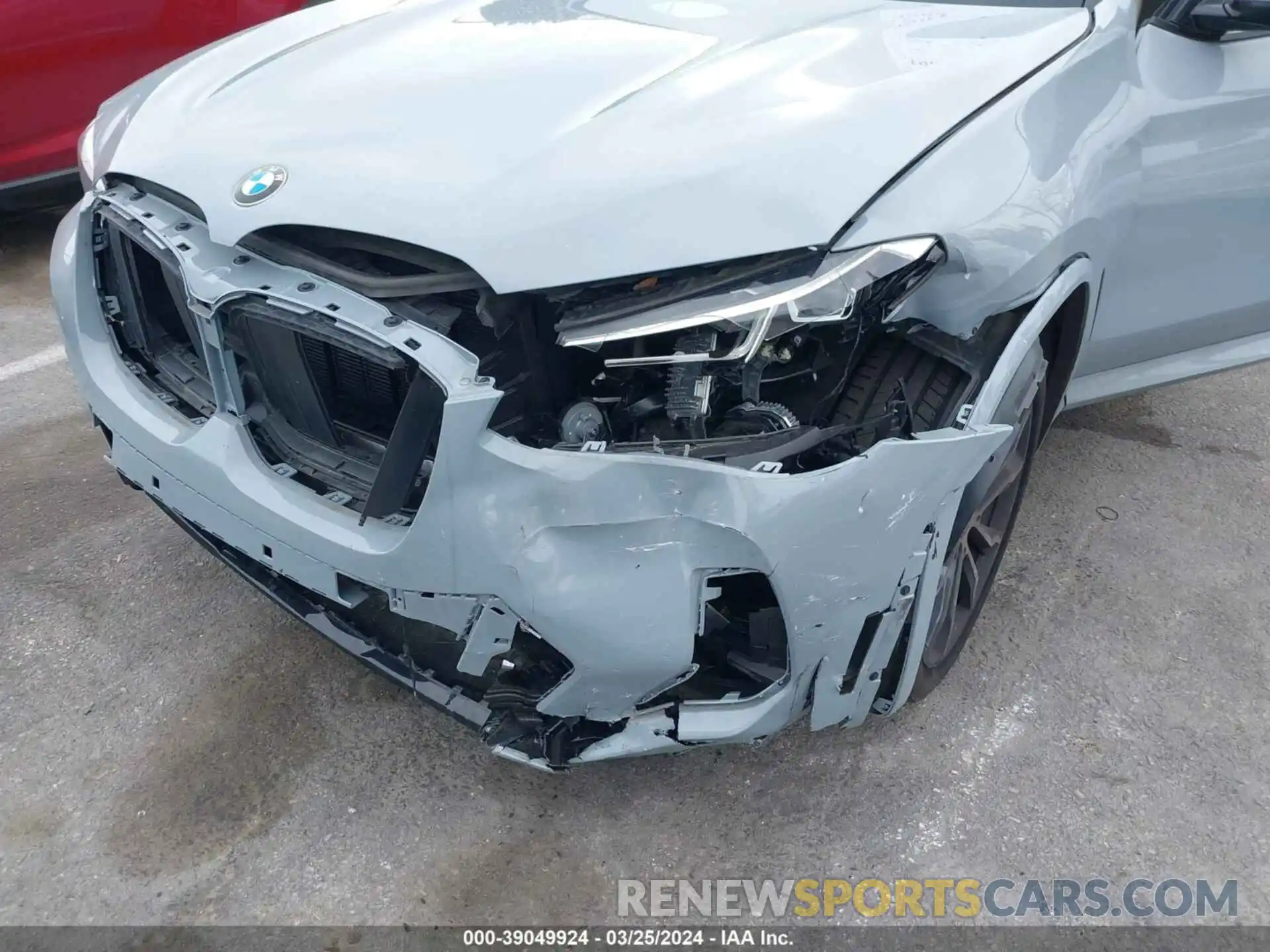 6 Photograph of a damaged car 5UX43DP06N9M29098 BMW X3 2022