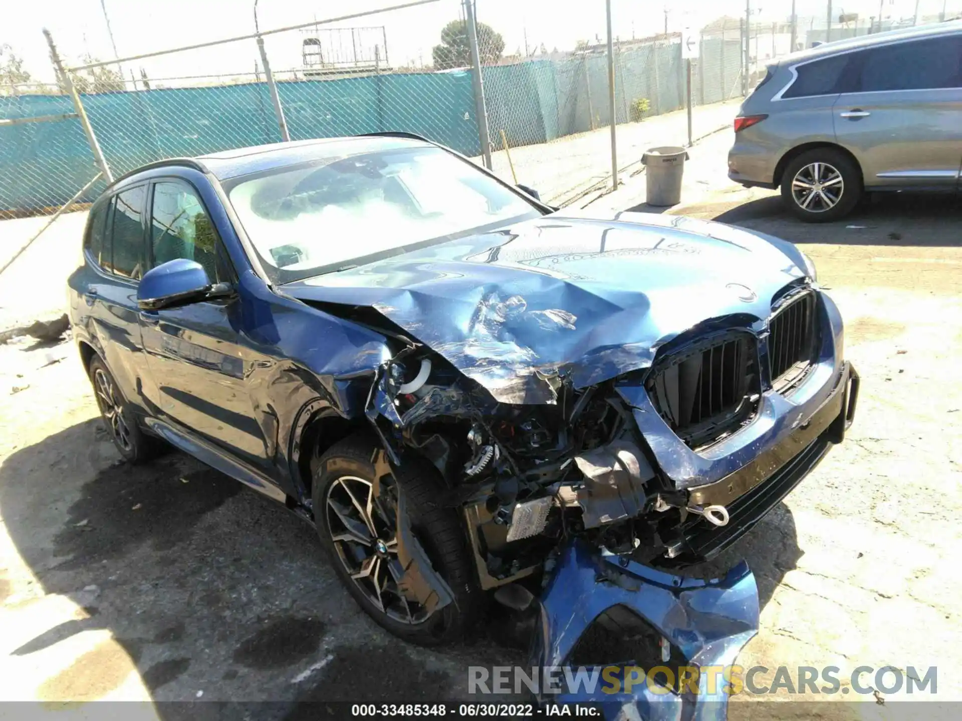 1 Photograph of a damaged car 5UX43DP08N9M29121 BMW X3 2022