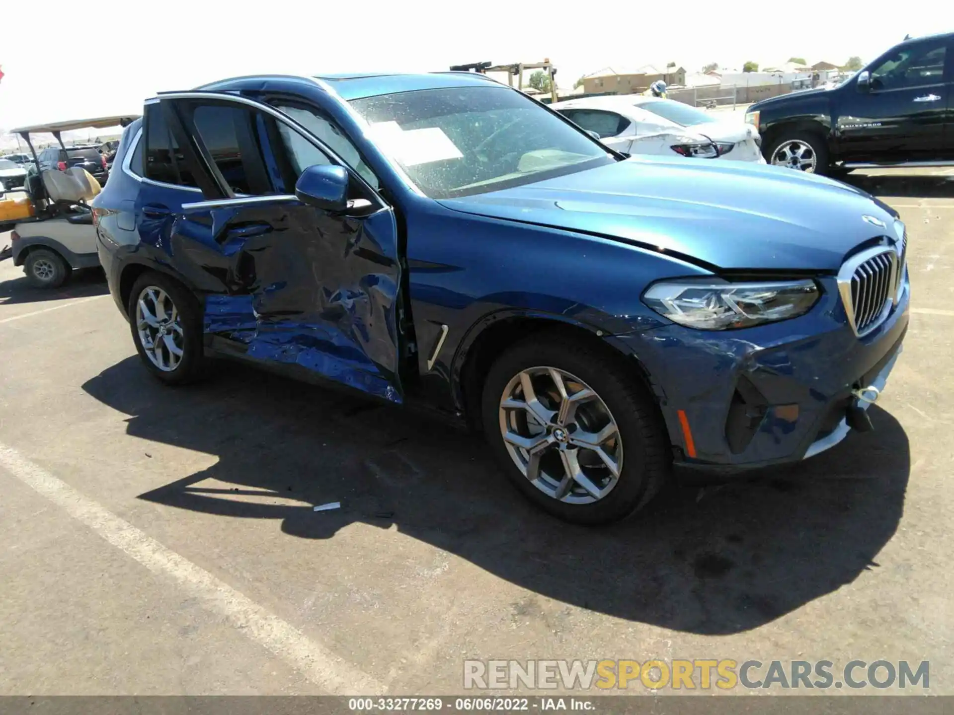 1 Photograph of a damaged car 5UX43DP09N9J29409 BMW X3 2022