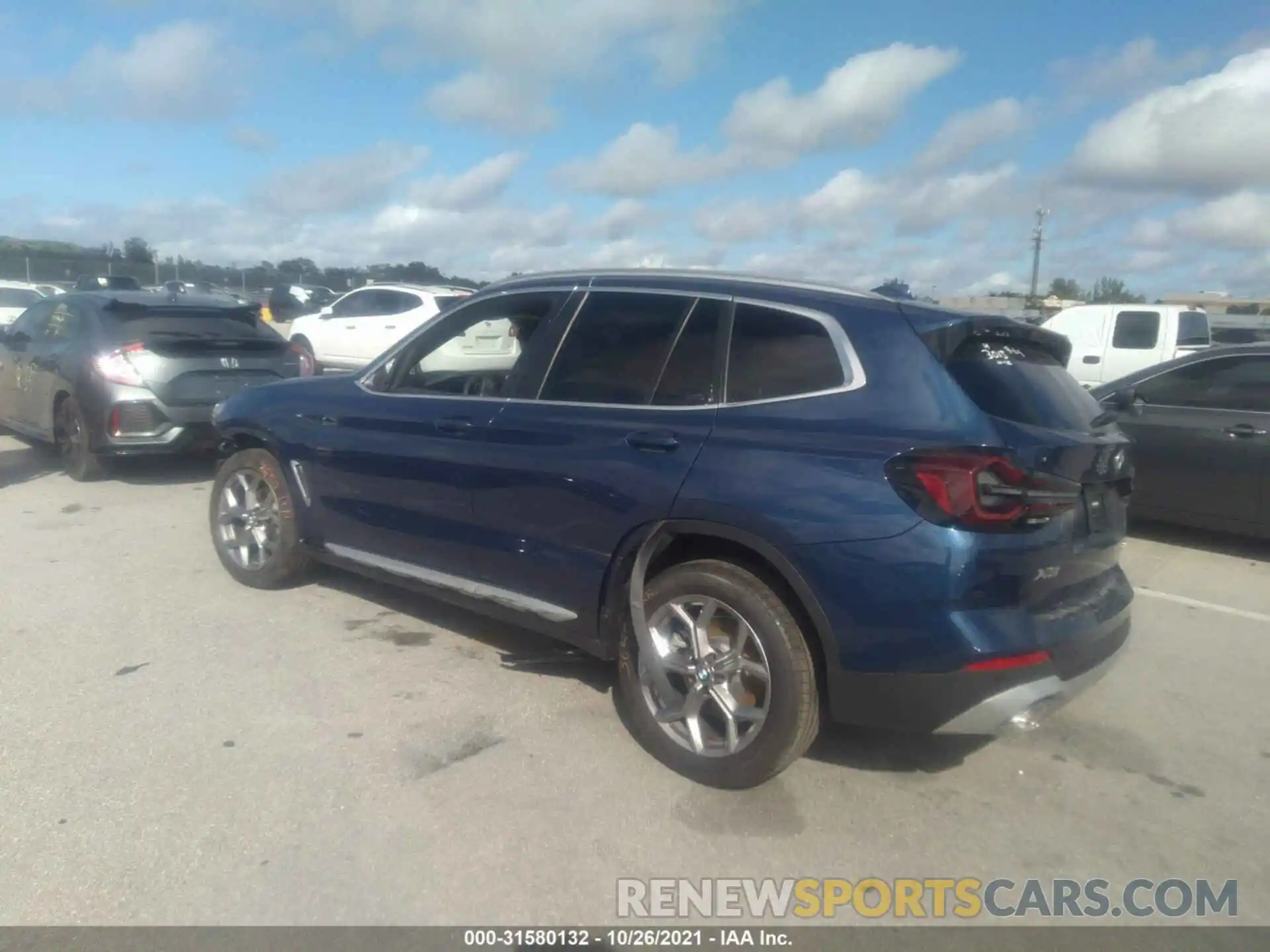 3 Photograph of a damaged car 5UX43DP09N9J53015 BMW X3 2022