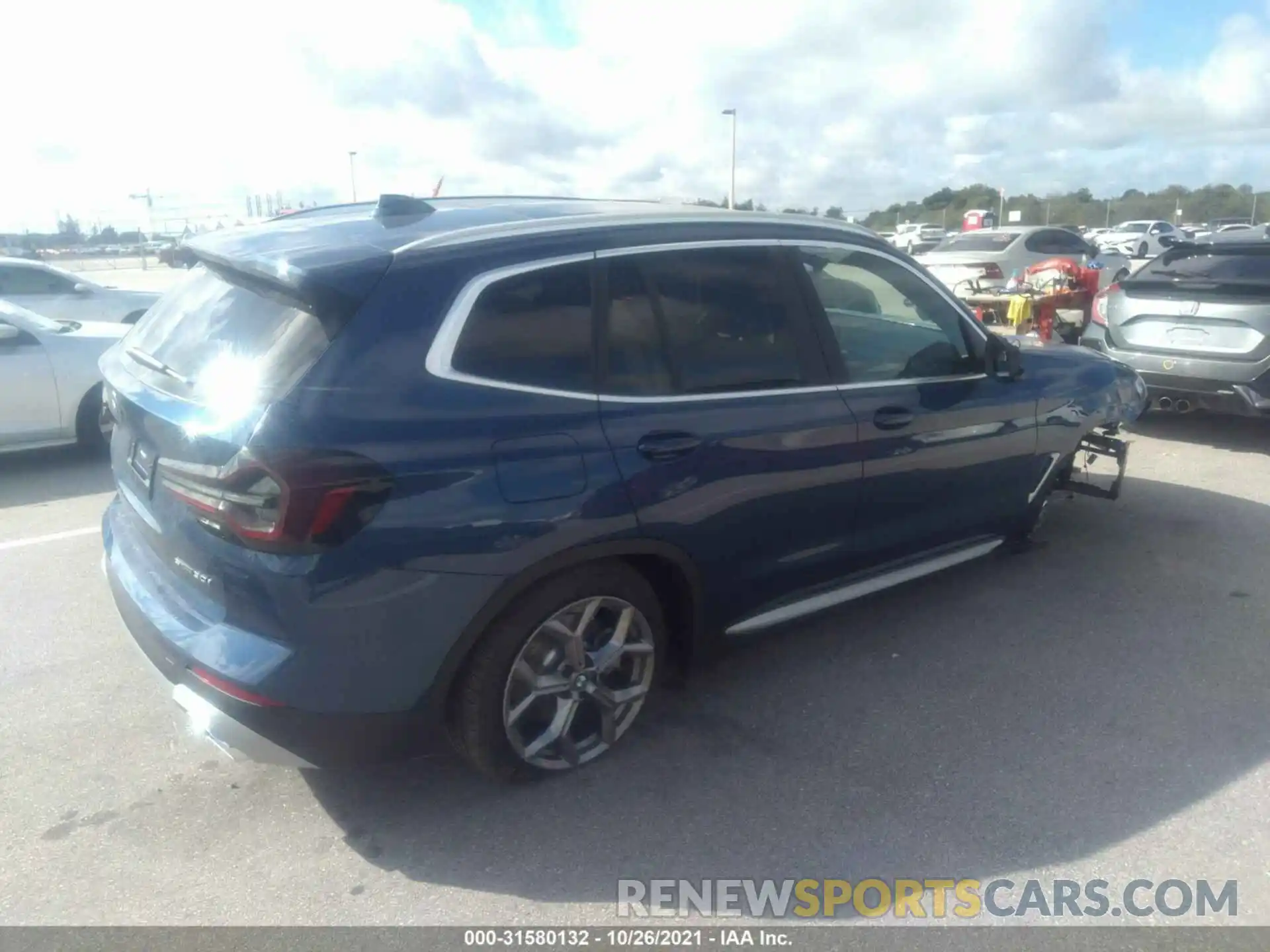 4 Photograph of a damaged car 5UX43DP09N9J53015 BMW X3 2022