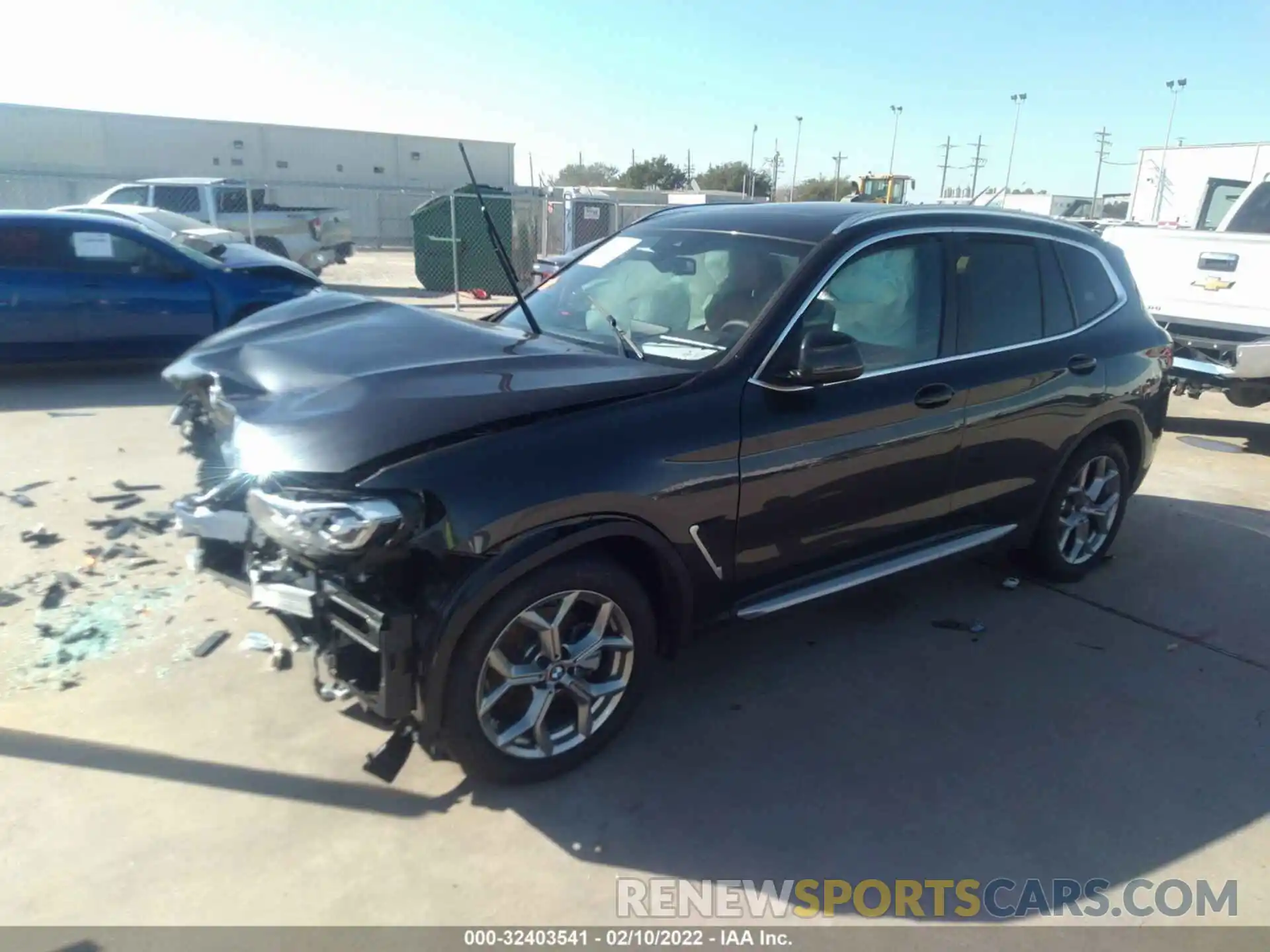 2 Photograph of a damaged car 5UX43DP09N9J95295 BMW X3 2022