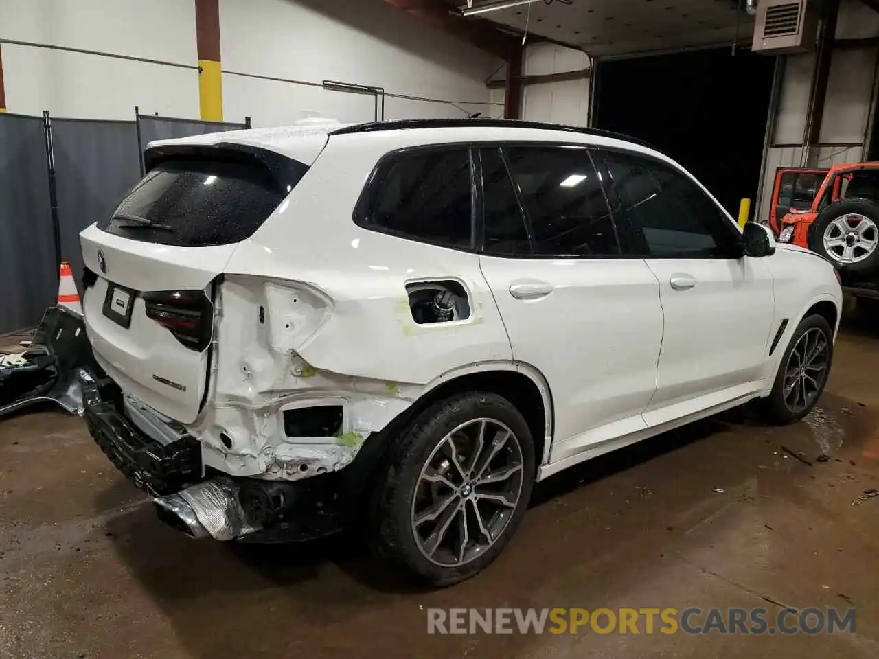 3 Photograph of a damaged car 5UX43DP09N9K61473 BMW X3 2022