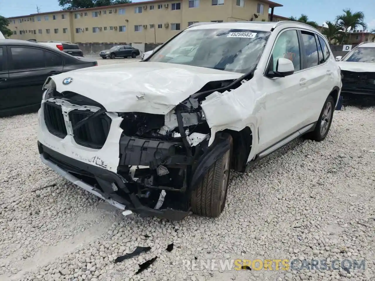 2 Photograph of a damaged car 5UX43DP0XN9J34991 BMW X3 2022