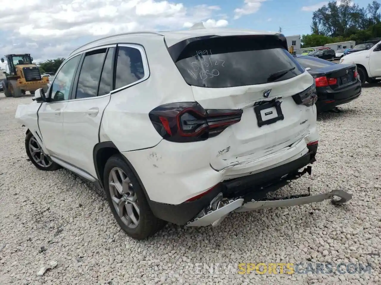 3 Photograph of a damaged car 5UX43DP0XN9J34991 BMW X3 2022