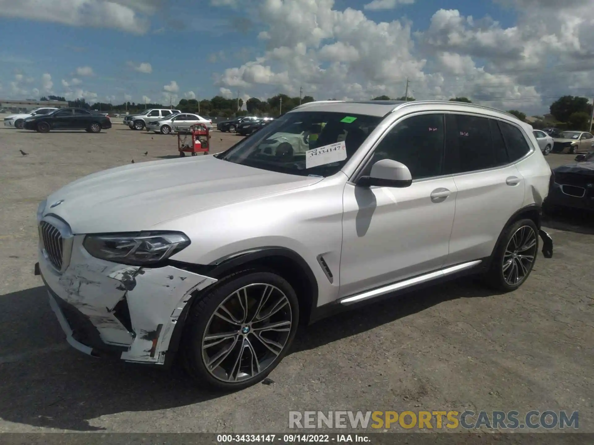 2 Photograph of a damaged car 5UX43DP0XN9L21163 BMW X3 2022