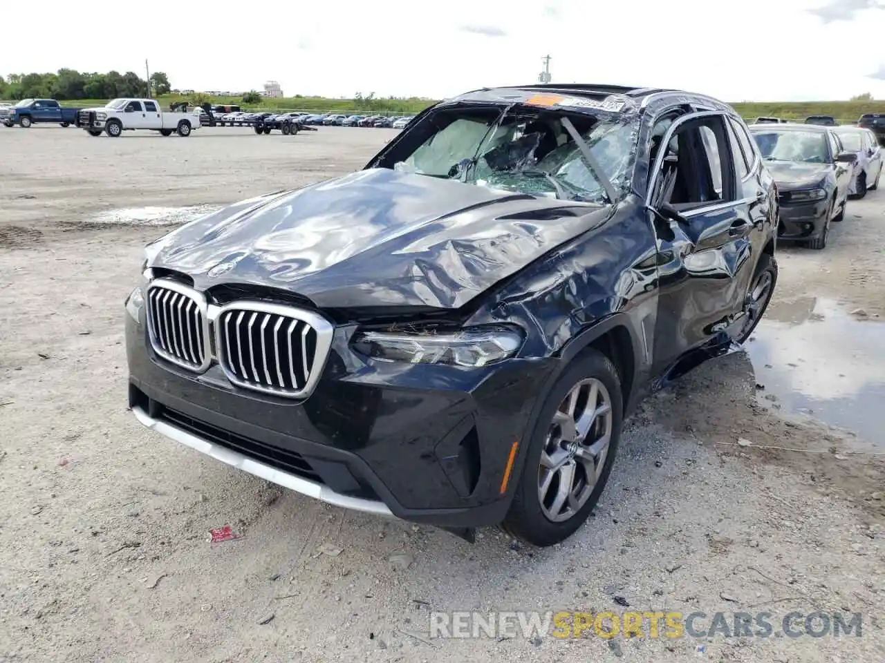 2 Photograph of a damaged car 5UX43DP0XN9L75238 BMW X3 2022