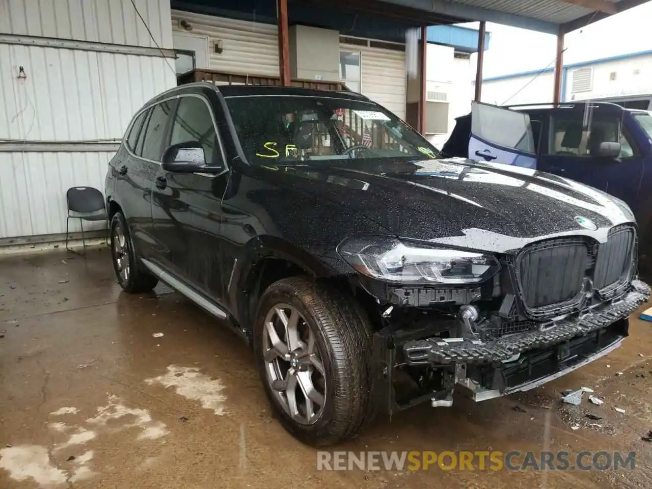 1 Photograph of a damaged car 5UX53DP00N9J26161 BMW X3 2022