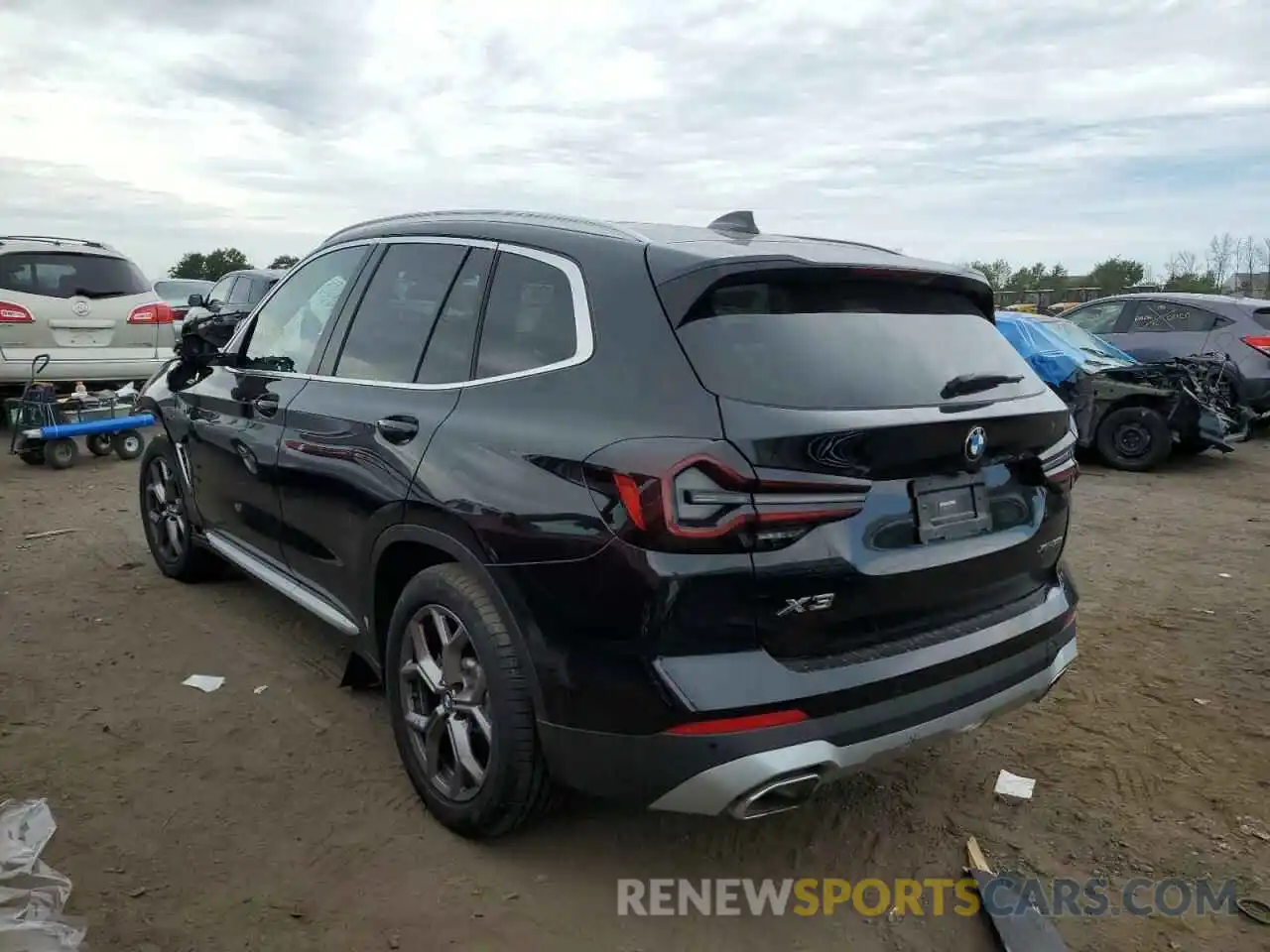 3 Photograph of a damaged car 5UX53DP00N9J61508 BMW X3 2022