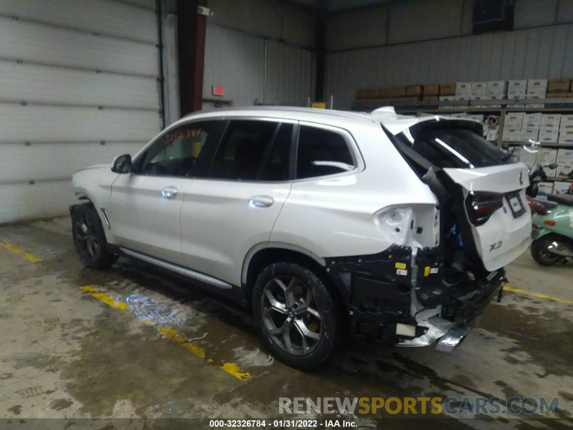 3 Photograph of a damaged car 5UX53DP02N9J20930 BMW X3 2022