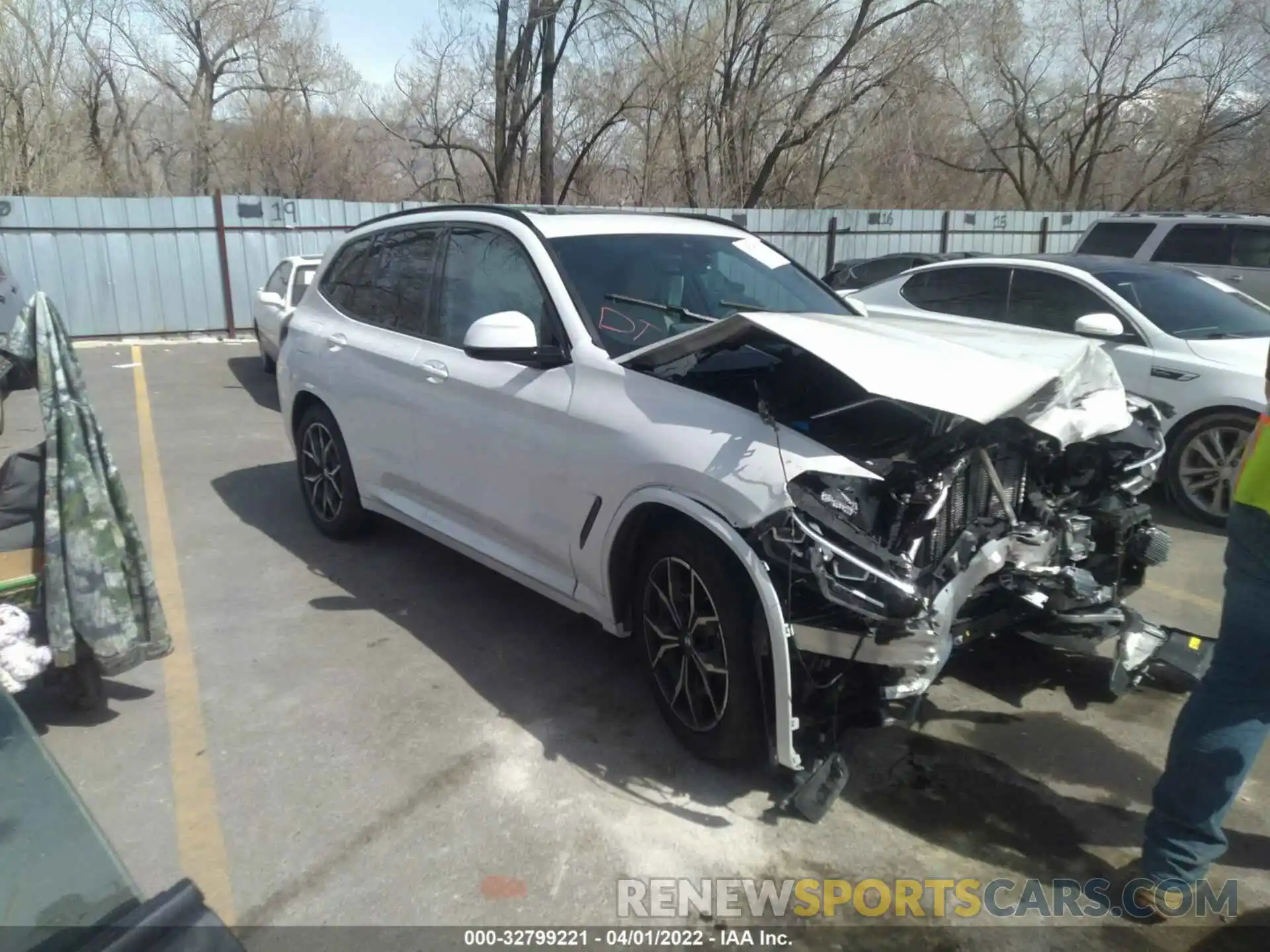 1 Photograph of a damaged car 5UX53DP03N9J89609 BMW X3 2022