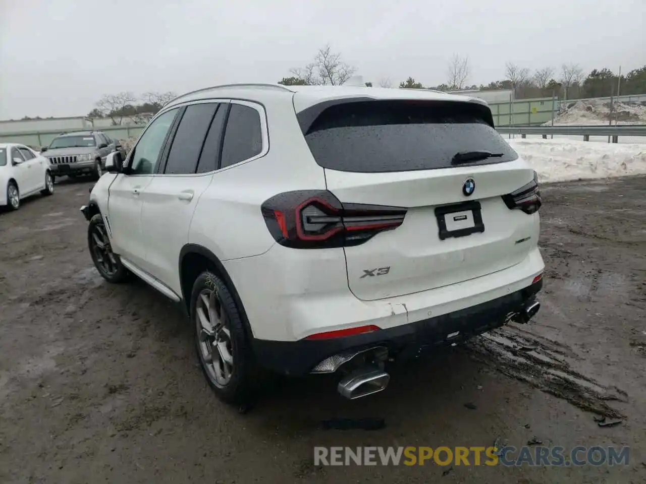 3 Photograph of a damaged car 5UX53DP03N9K12368 BMW X3 2022