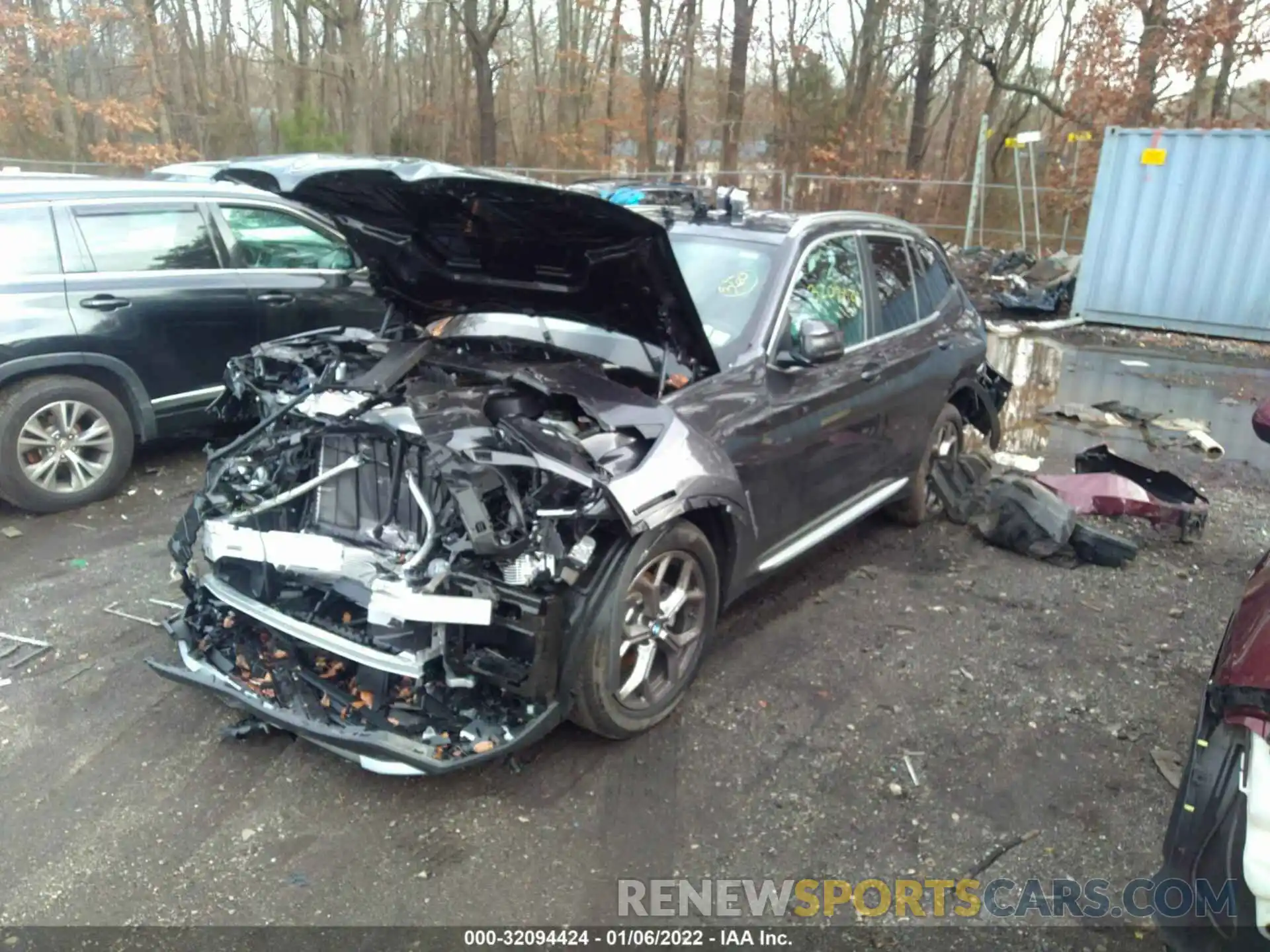 2 Photograph of a damaged car 5UX53DP04N9J81163 BMW X3 2022