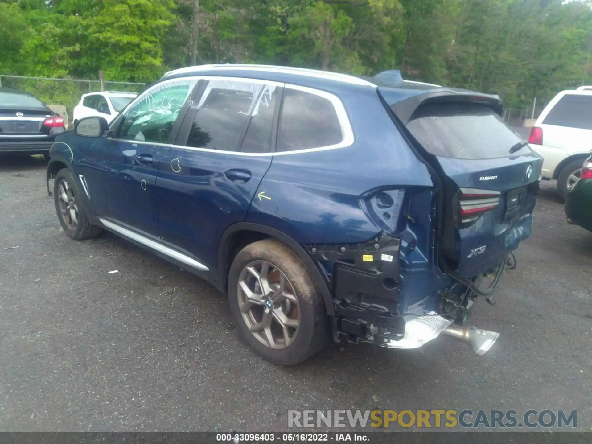 3 Photograph of a damaged car 5UX53DP04N9J98870 BMW X3 2022