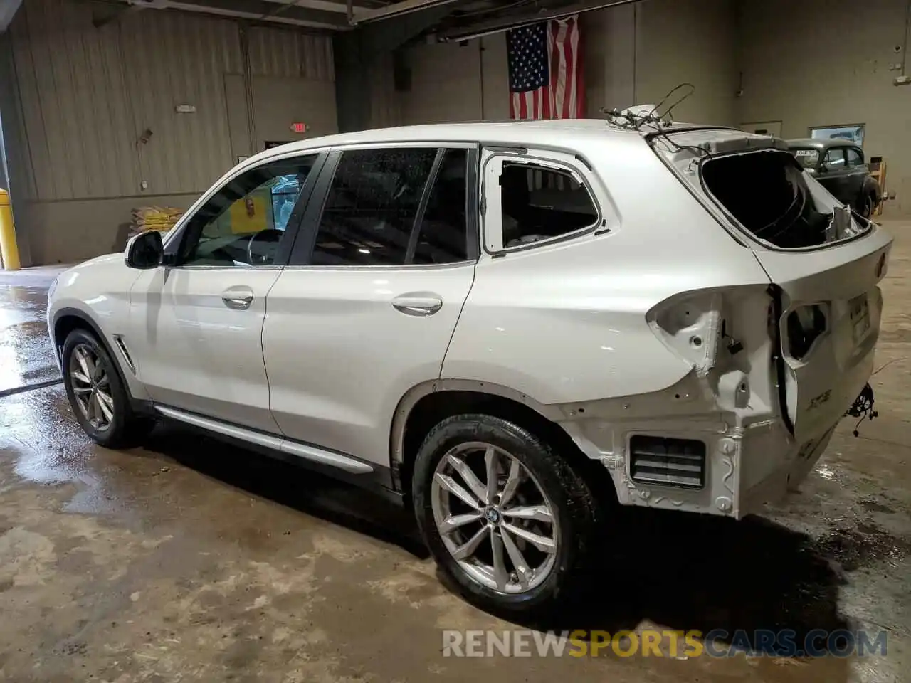 2 Photograph of a damaged car 5UX53DP04N9K82073 BMW X3 2022