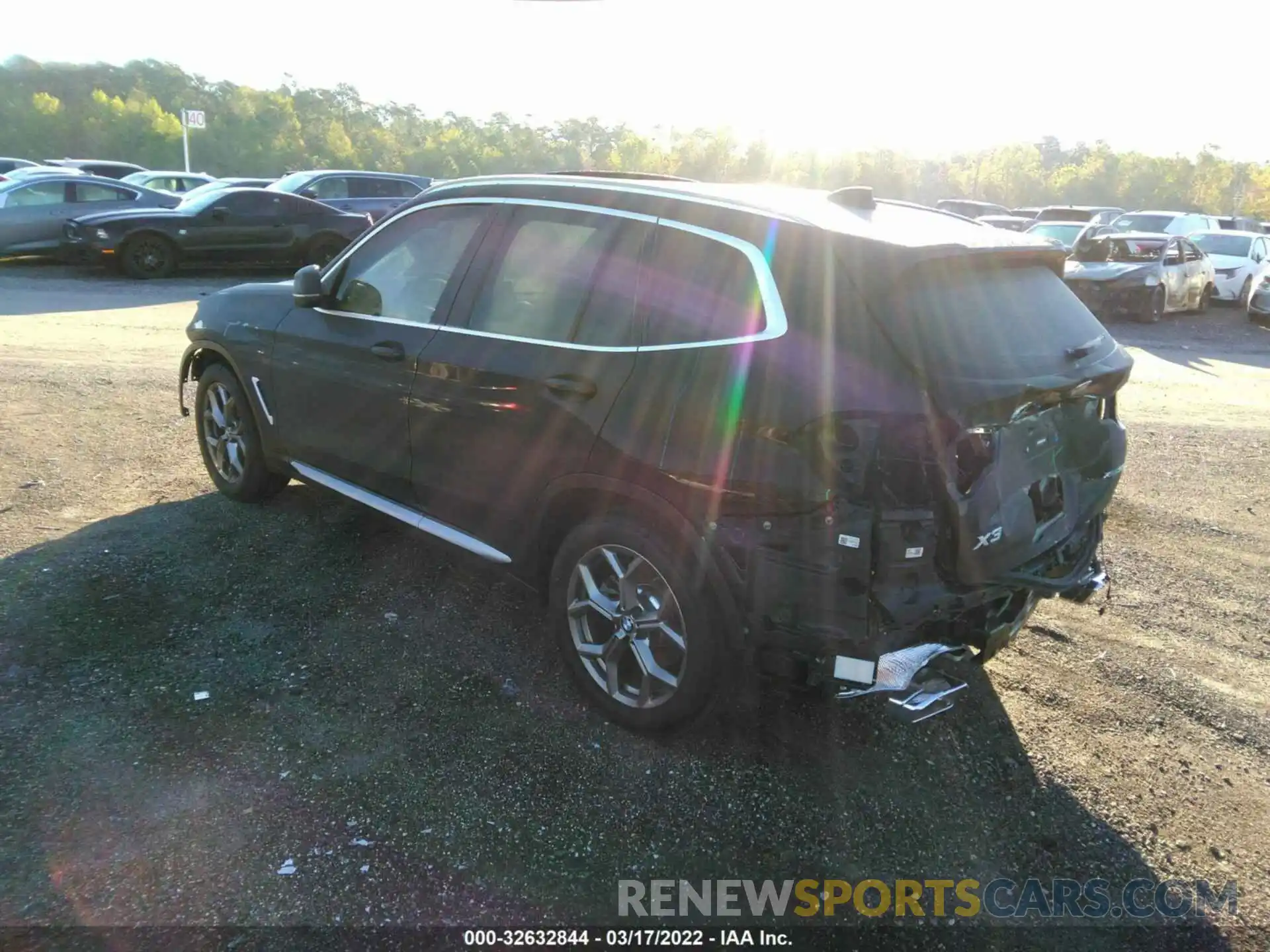 3 Photograph of a damaged car 5UX53DP04N9K84454 BMW X3 2022