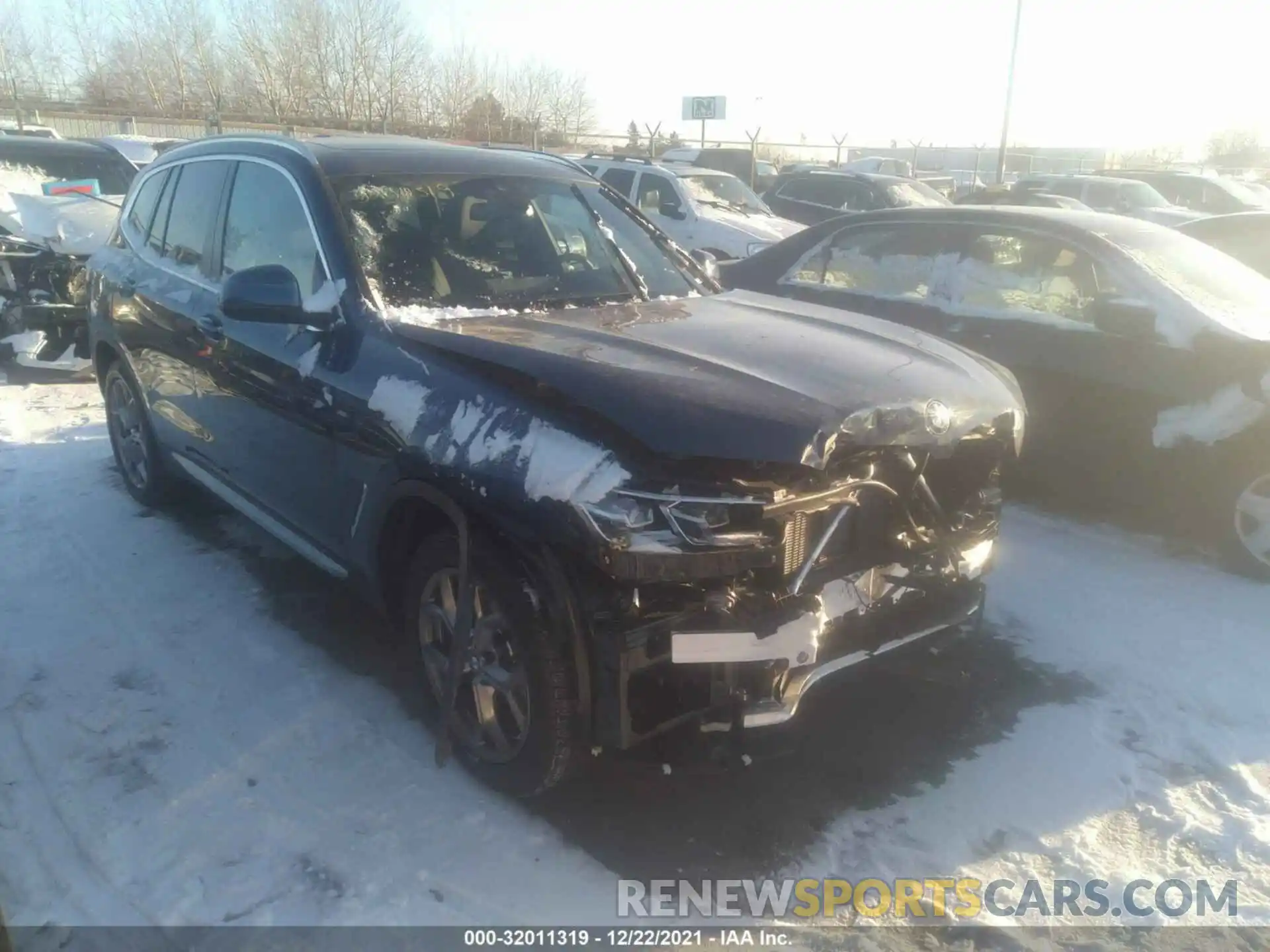 1 Photograph of a damaged car 5UX53DP05N9J89854 BMW X3 2022