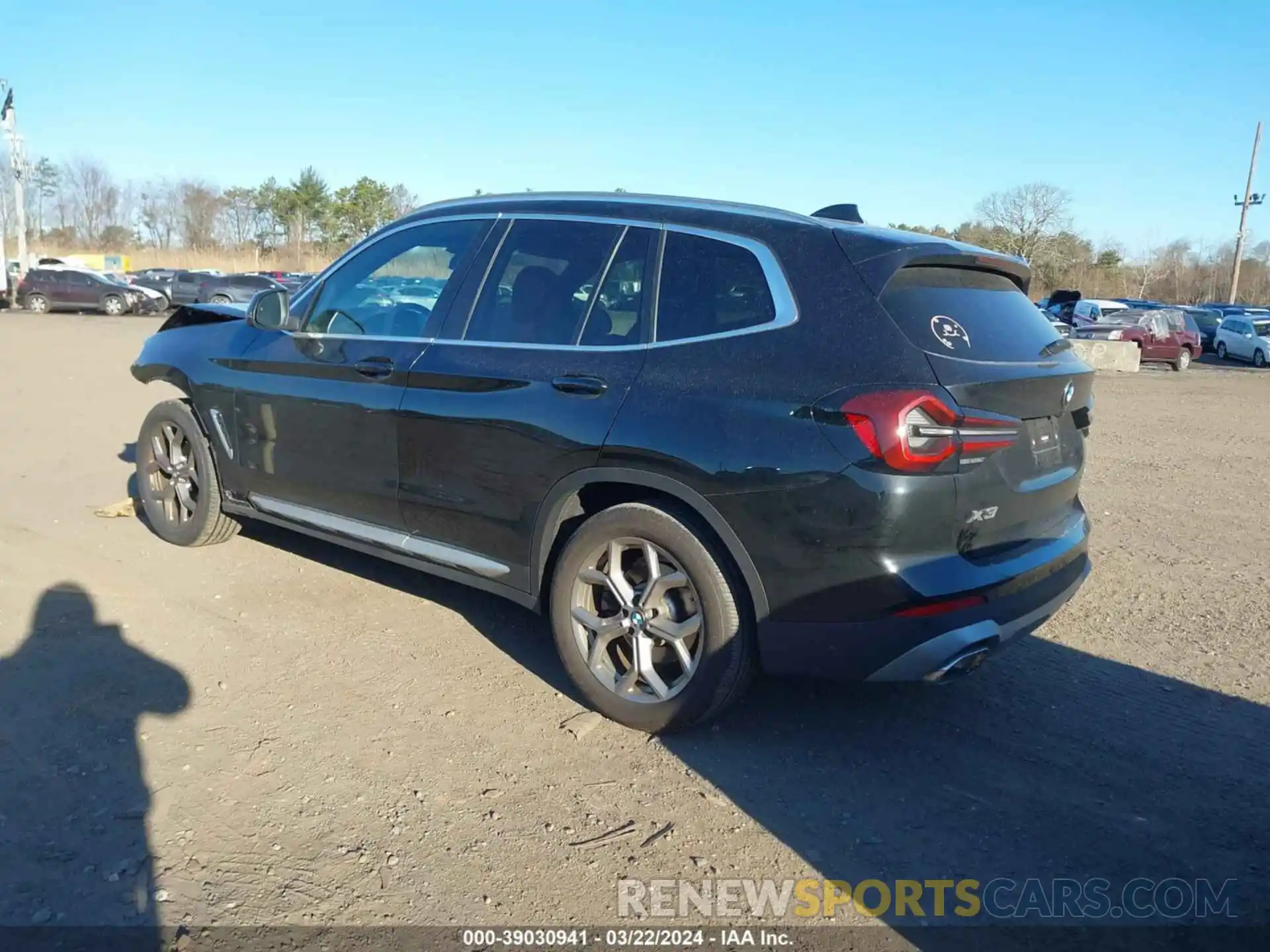 3 Photograph of a damaged car 5UX53DP05N9K46442 BMW X3 2022