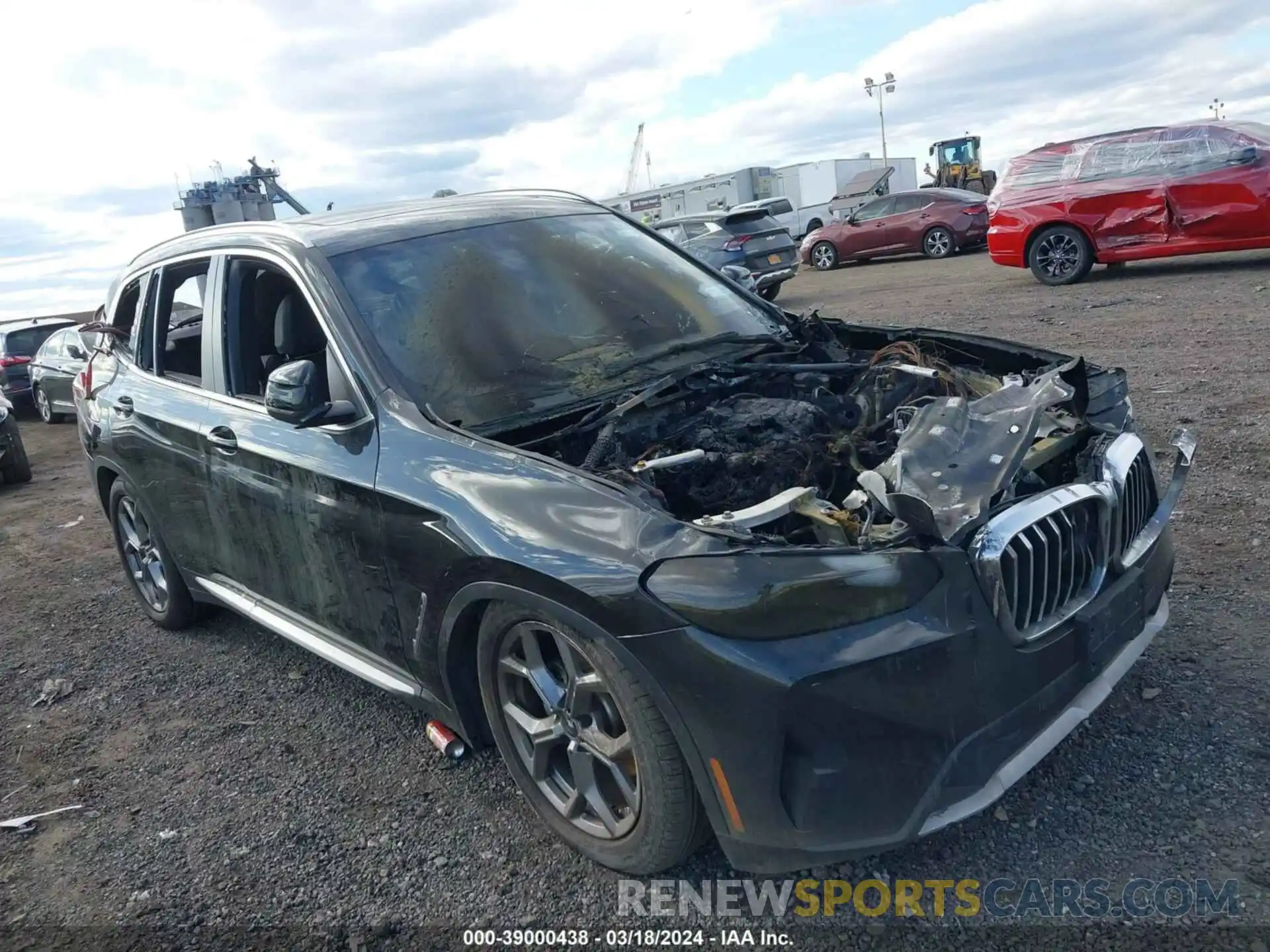 1 Photograph of a damaged car 5UX53DP05N9K72121 BMW X3 2022